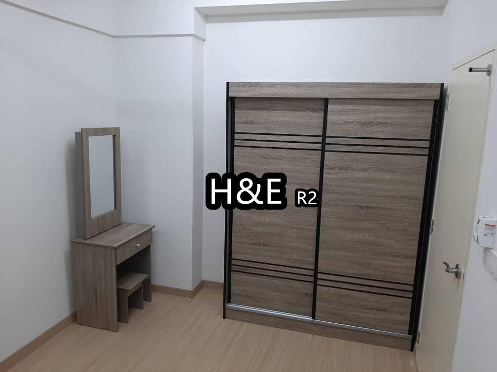 Gravit8 Condominium Klang image