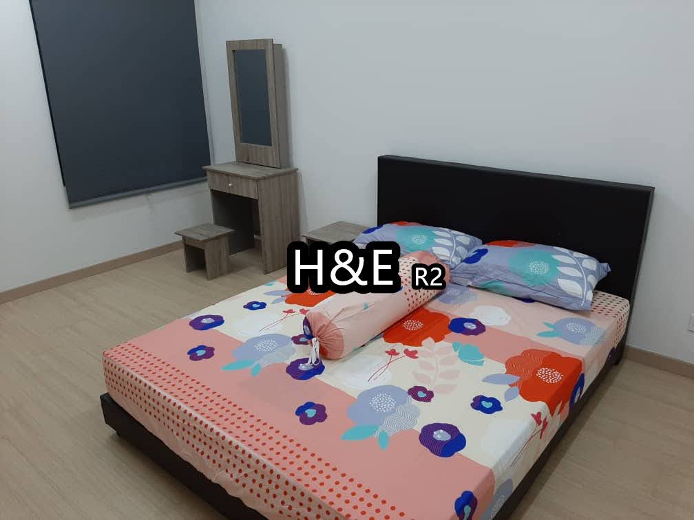 Gravit8 Condominium Klang image