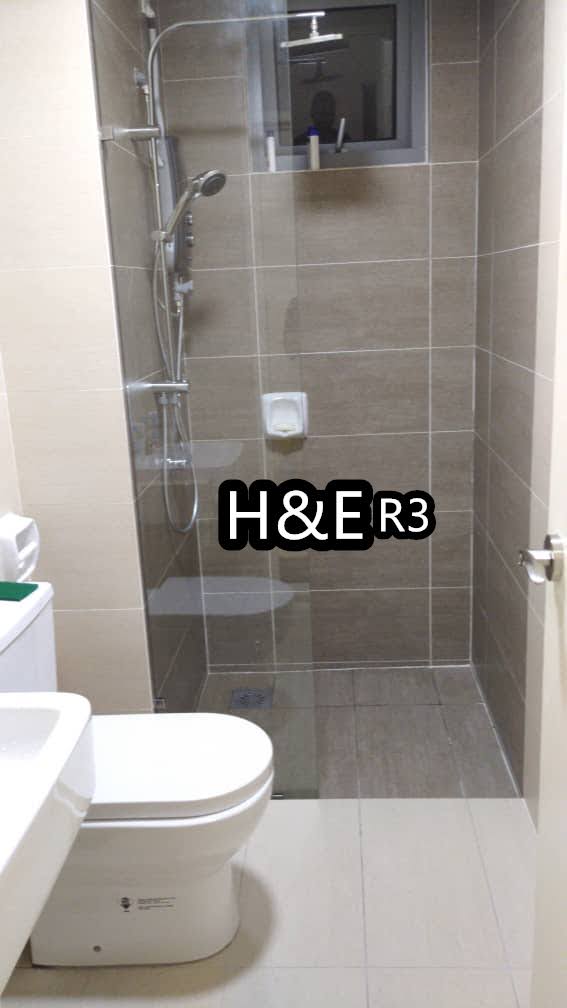 Gravit8 condominium Klang image