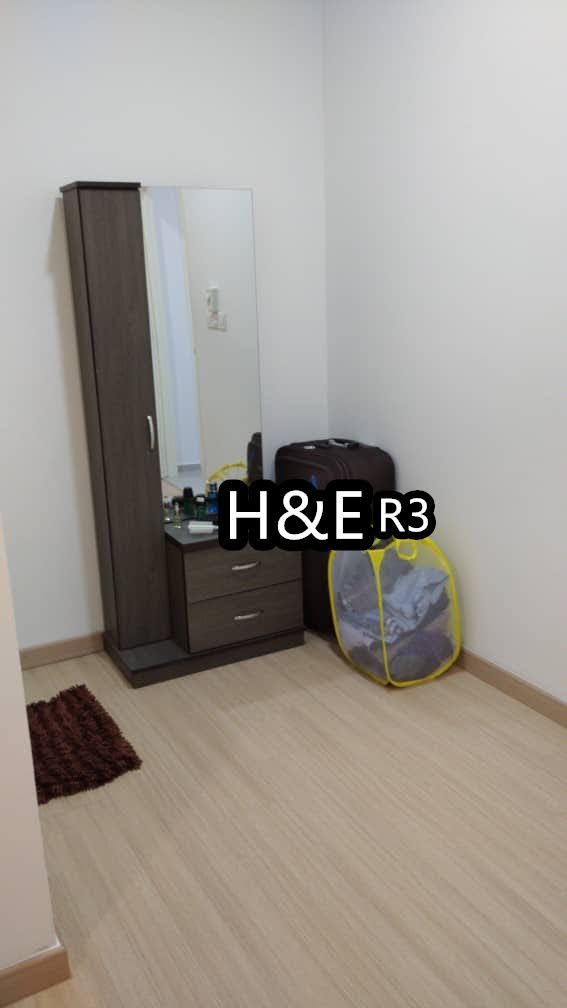 Gravit8 condominium Klang image