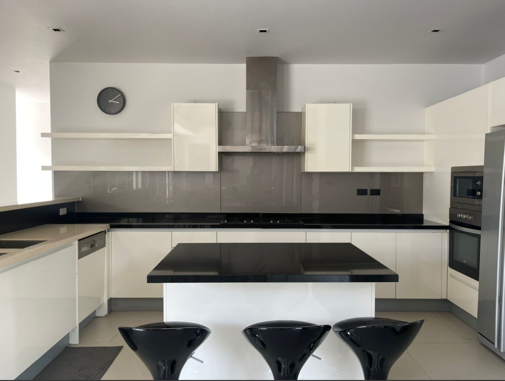 Anchan Phase 2 luxurious Balinese-style private pool villa (DAO-D016) image