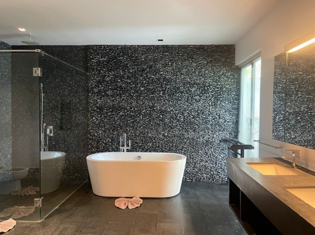 Anchan Phase 2 luxurious Balinese-style private pool villa (DAO-D016) image