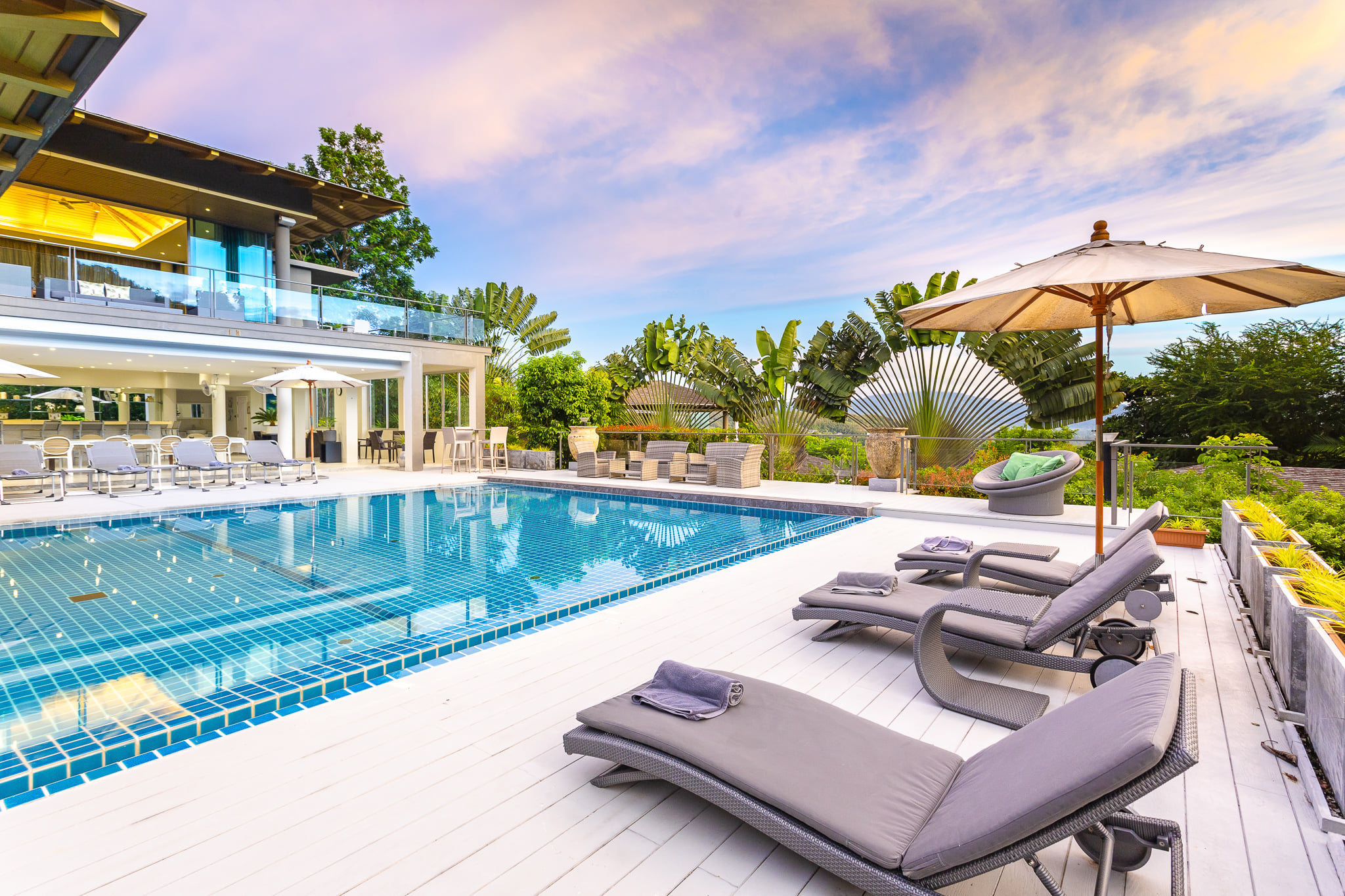 LUXURY 5 BED POOL VILLA FOR RENT (DAO-C018) image