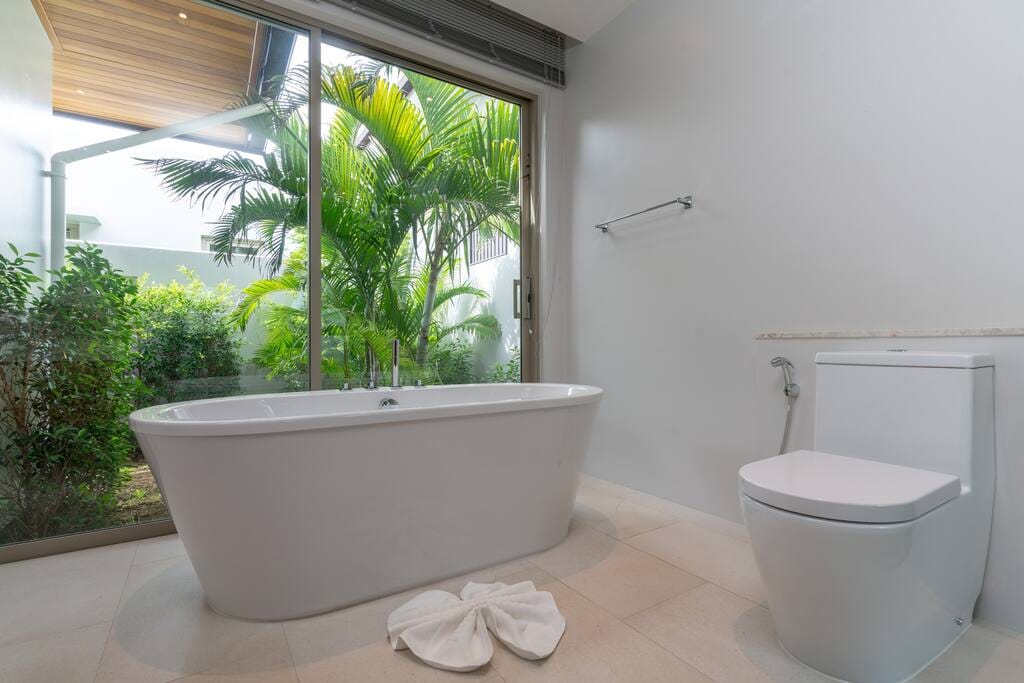 3 Ensuite Bedroom Botanica Villa (DAO-017) image