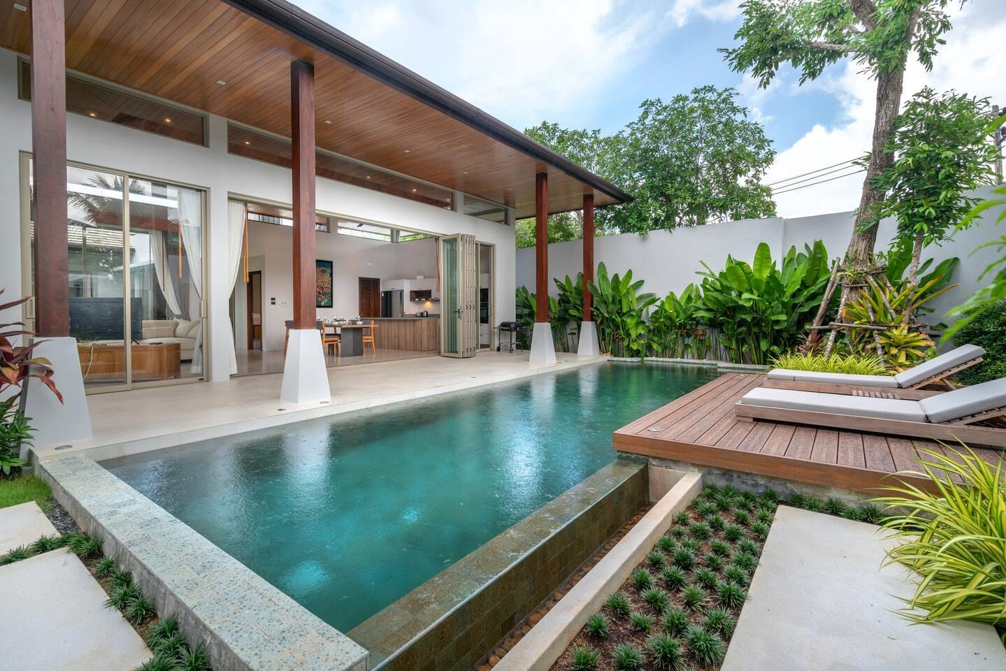 3 Ensuite Bedroom Botanica Villa (DAO-017) image