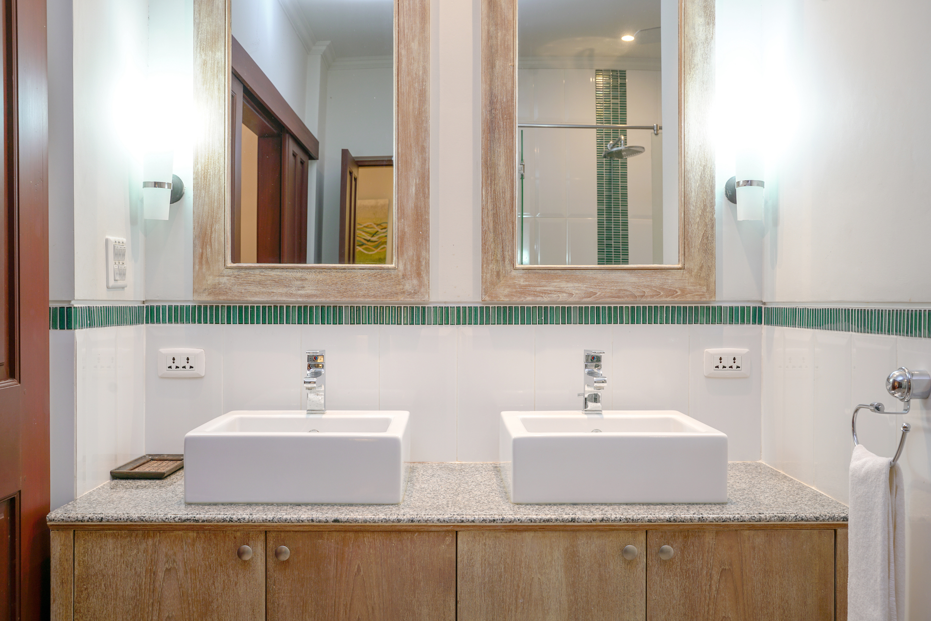 Exquisite Balinese Pool Villa (FN-033) image