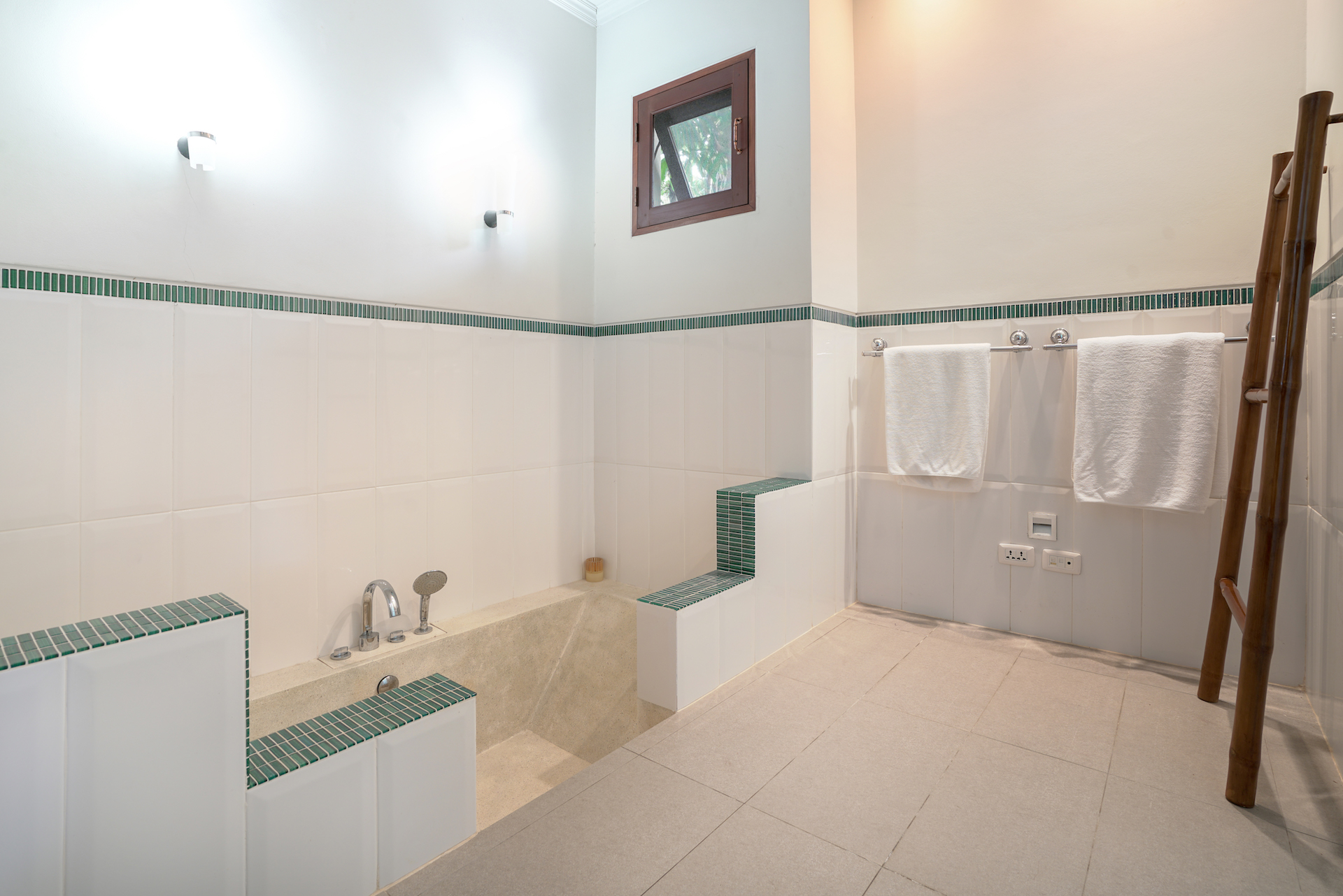 Exquisite Balinese Pool Villa (FN-033) image