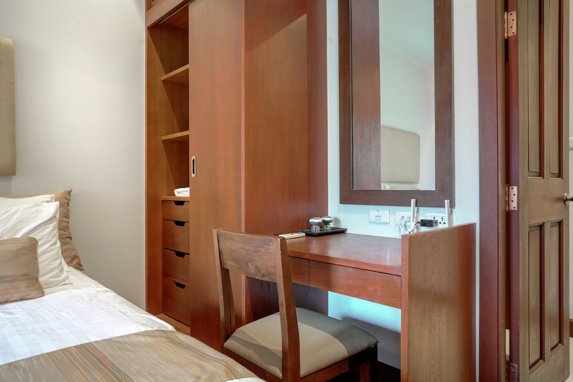 Exquisite Balinese Pool Villa (FN-033) image