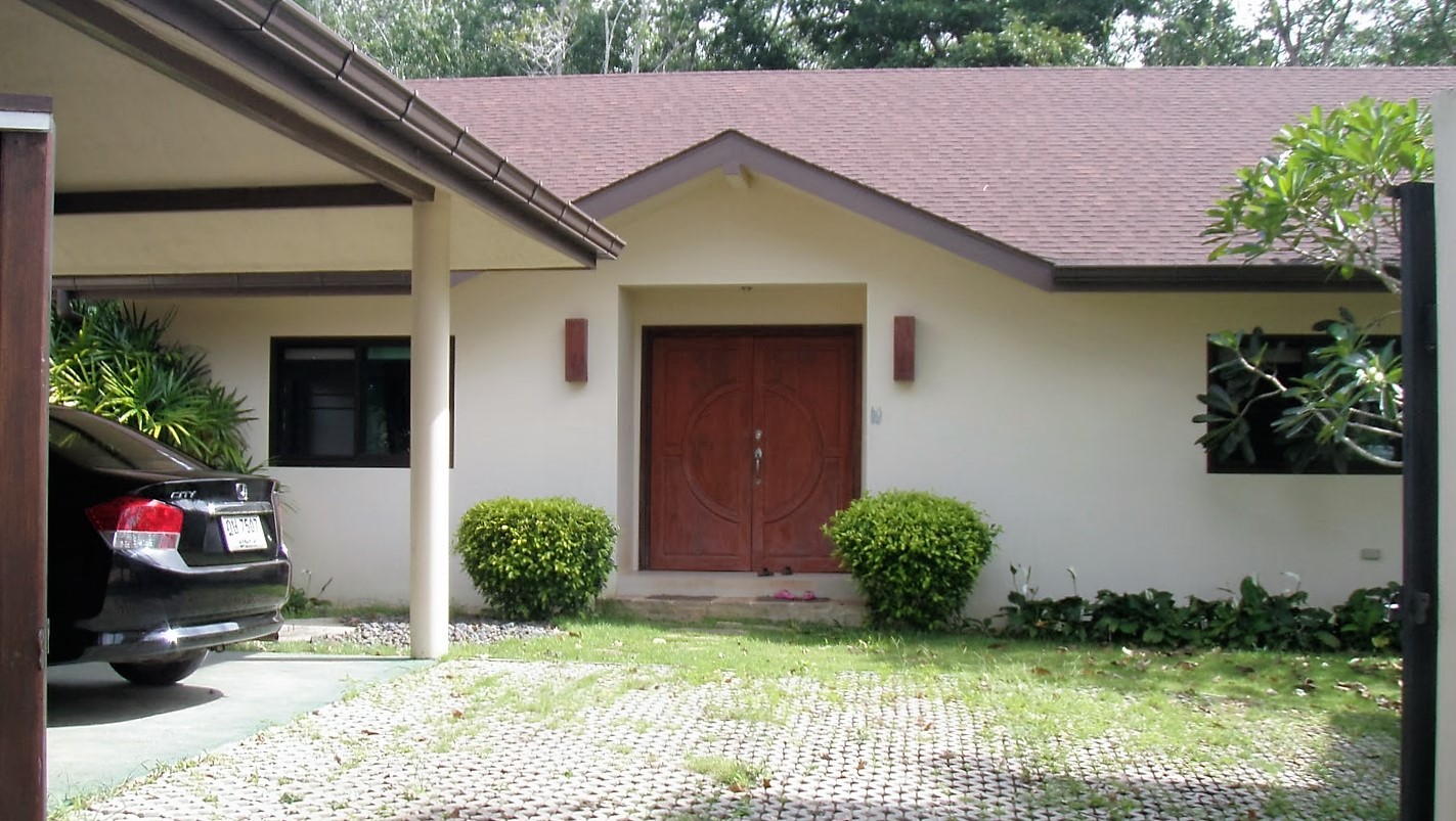 4-BEDROOM POOL VILLA WITH BIG GARDEN NEAR LAGUNA (SU-1020) image