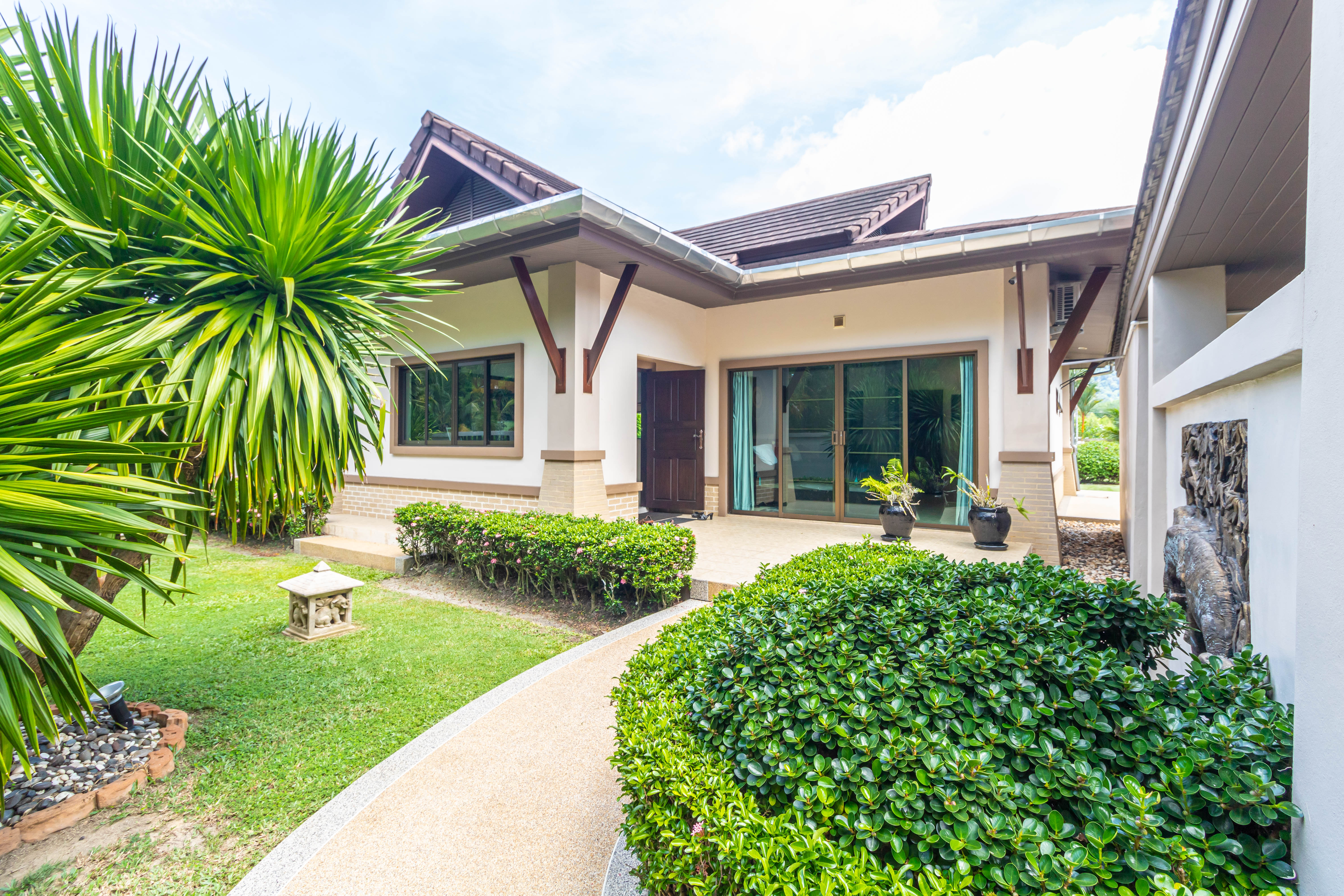 3 Bedroom Private Pool Villa In Paklok Area (SUD-1022) image