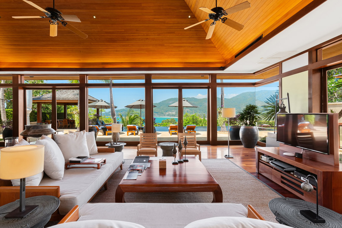 WELL-PRICED MULTI-AWARD-WINNING 6-BEDROOM RESORT VILLA ON PHUKET’S WEST COAST (SUC-1023) image