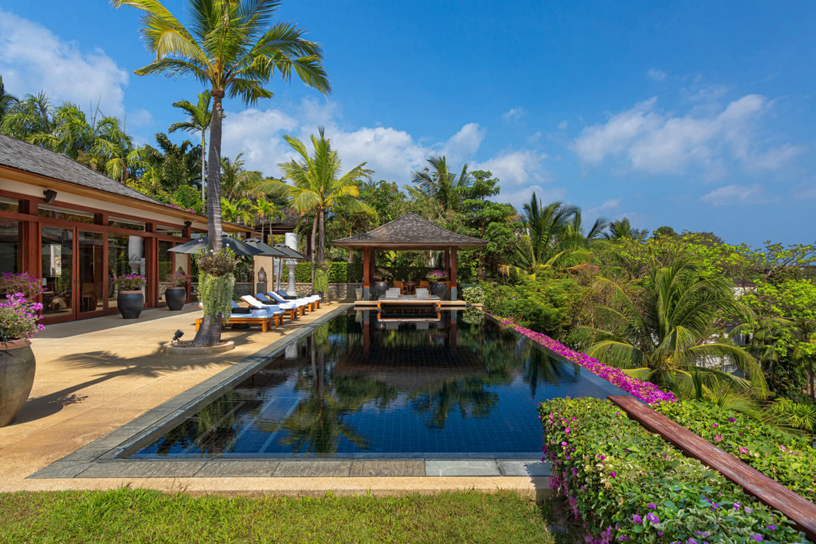 WELL-PRICED MULTI-AWARD-WINNING 6-BEDROOM RESORT VILLA ON PHUKET’S WEST COAST (SUC-1023) image