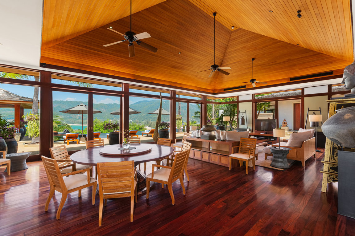 WELL-PRICED MULTI-AWARD-WINNING 6-BEDROOM RESORT VILLA ON PHUKET’S WEST COAST (SUC-1023) image