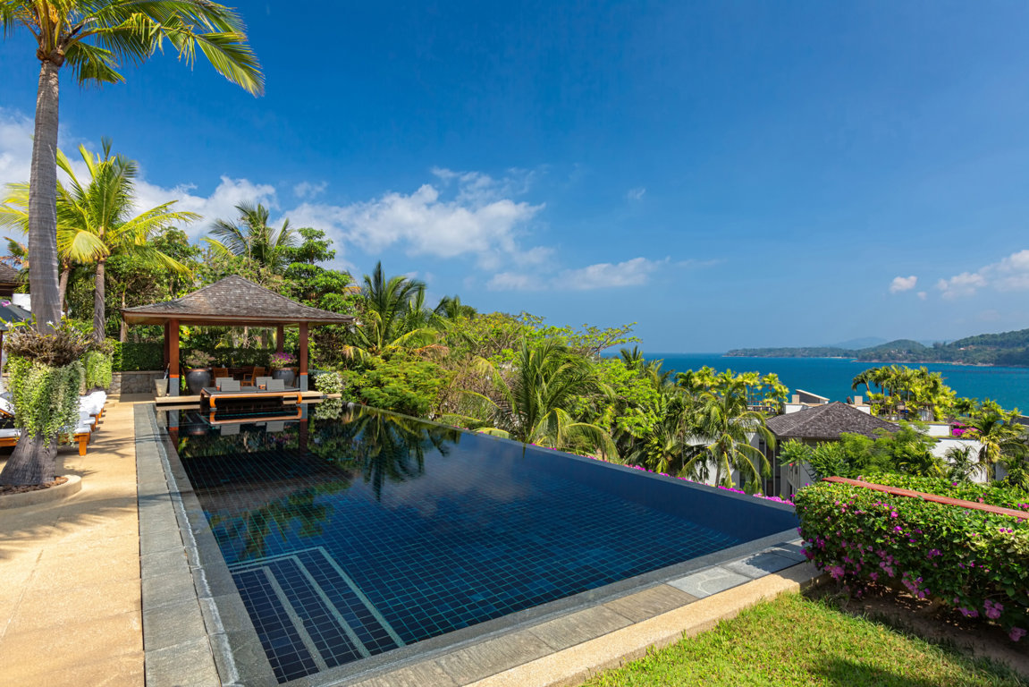 WELL-PRICED MULTI-AWARD-WINNING 6-BEDROOM RESORT VILLA ON PHUKET’S WEST COAST (SUC-1023) image