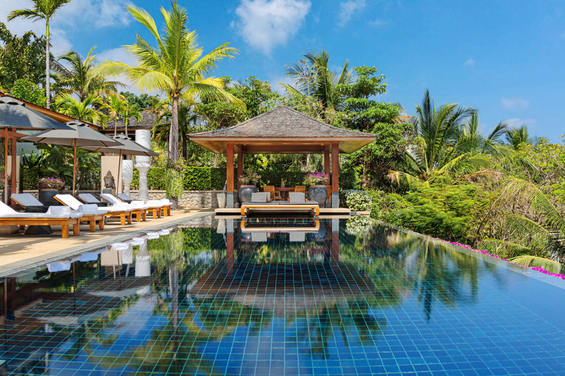 WELL-PRICED MULTI-AWARD-WINNING 6-BEDROOM RESORT VILLA ON PHUKET’S WEST COAST (SUC-1023) image