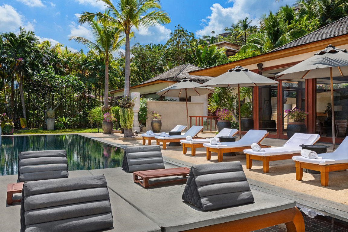 WELL-PRICED MULTI-AWARD-WINNING 6-BEDROOM RESORT VILLA ON PHUKET’S WEST COAST (SUC-1023) image