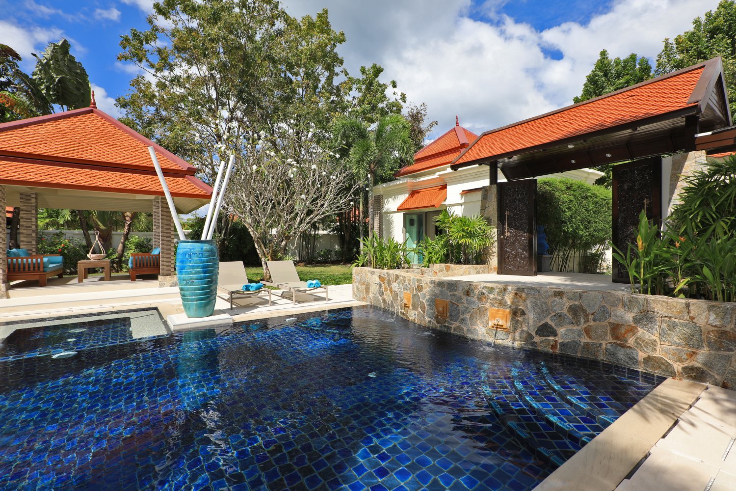 Exclusive 5-bedroom villa, with pool view in Sai Taan project (SUC-1031) image