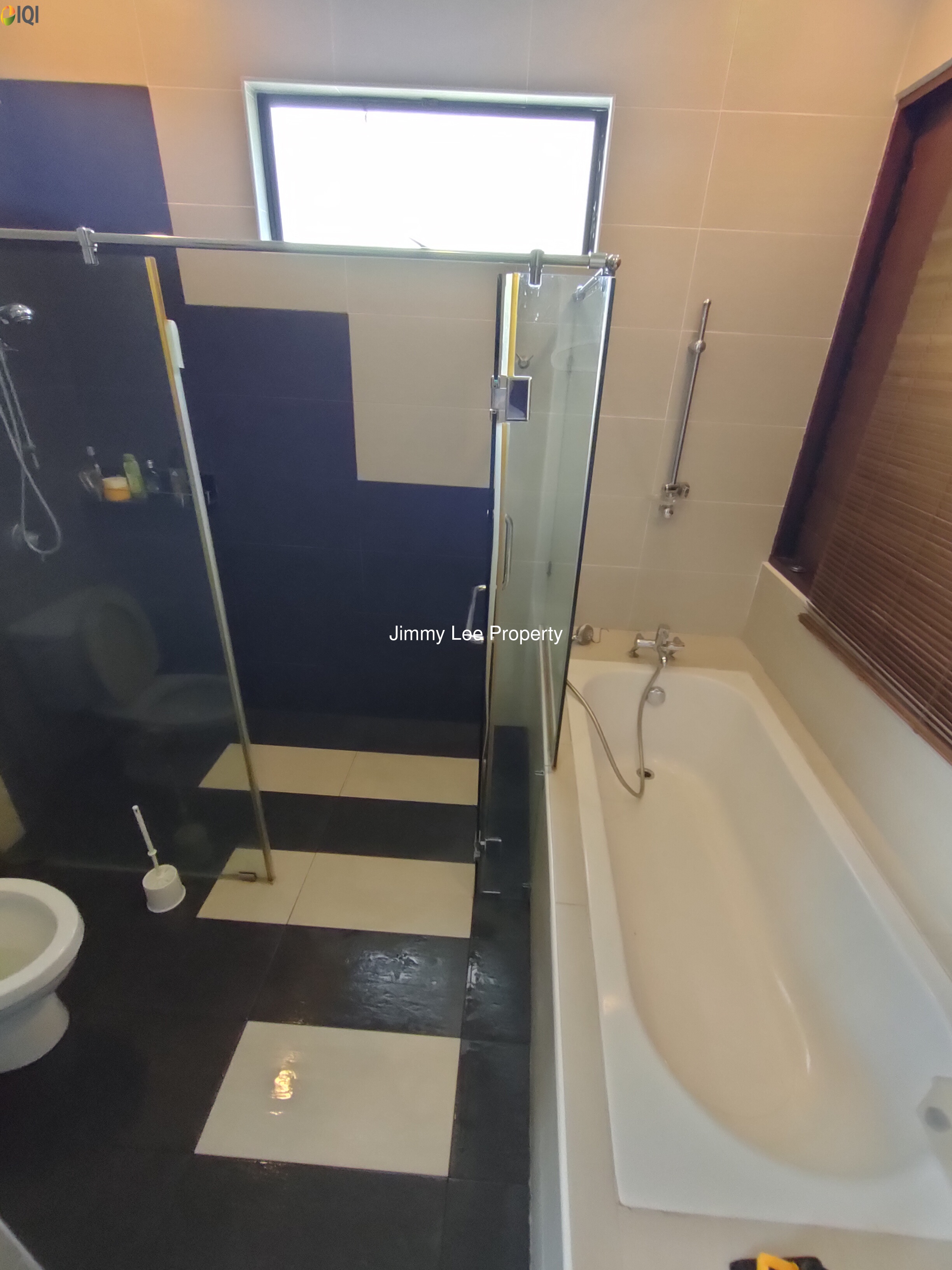 Kota kemuning Hills :Double Storey Bungalow For Sale -Walking distance to Golf Club -Gated & Guarded image