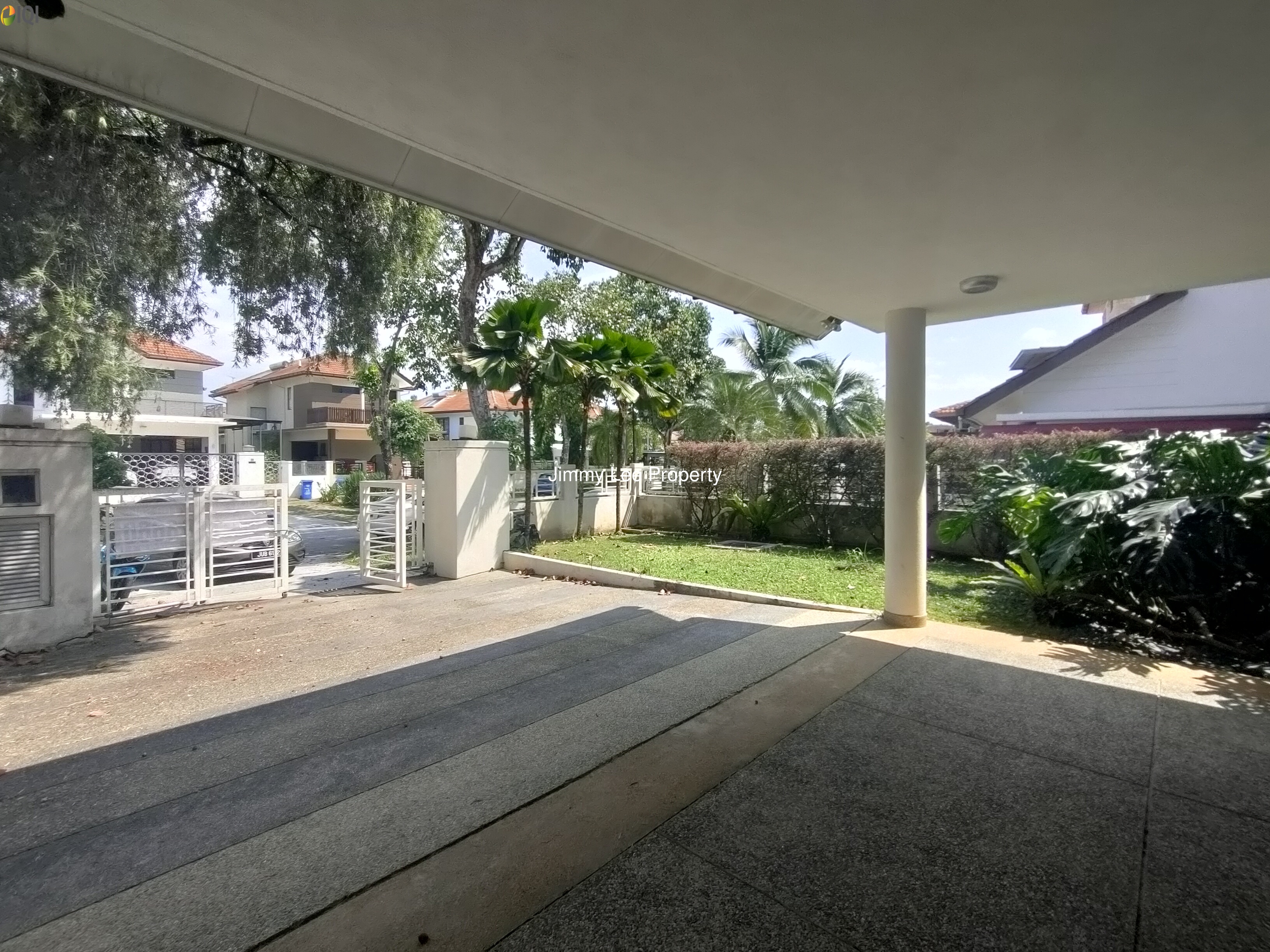 Kota kemuning Hills :Double Storey Bungalow For Sale -Walking distance to Golf Club -Gated & Guarded image