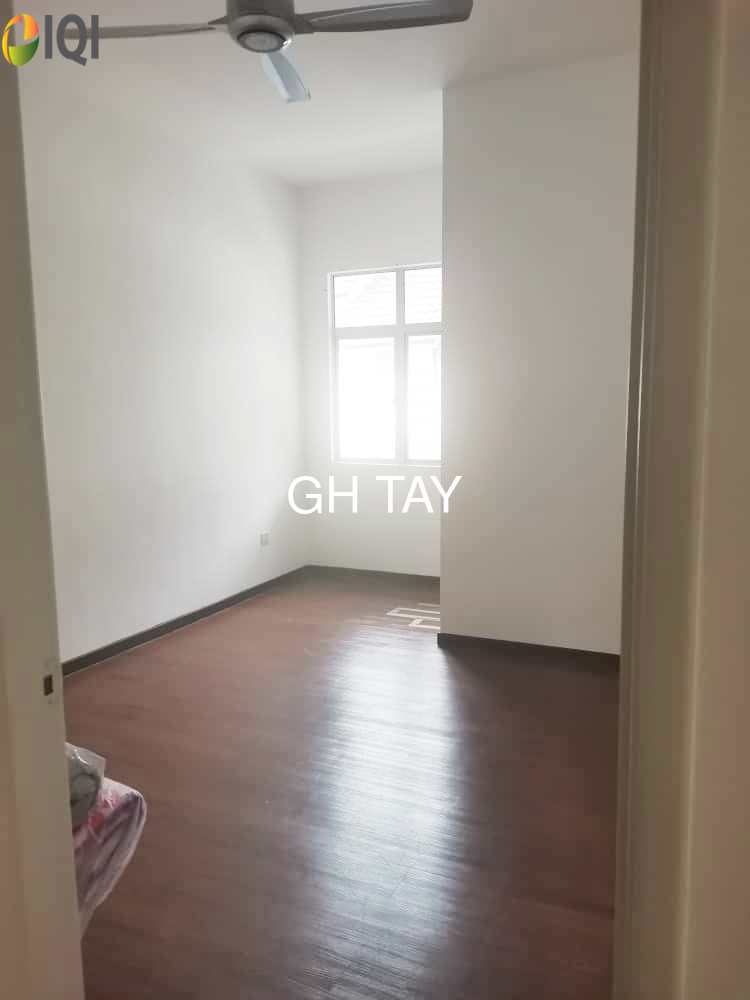 2 Storey End lot House Indah Residences Kemuning Utama Kota Kemuning image