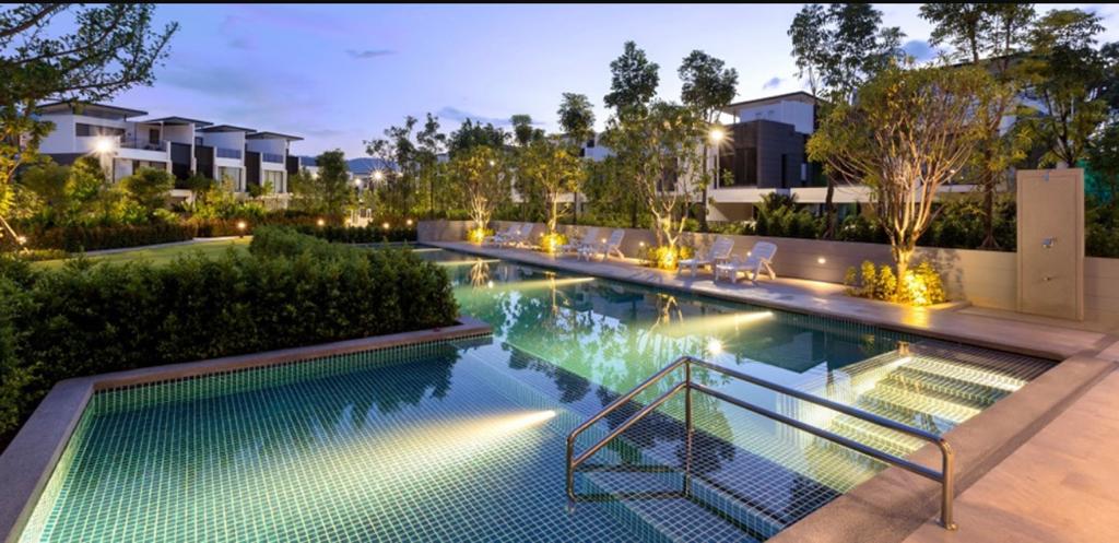 3 Bedroom 3-storey townhouse in Laguna Park (SUD-1032) image