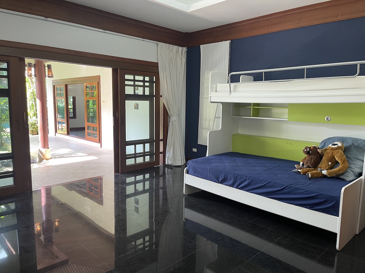 Tropical 3 Bedroom Villa for sale in Surin Beach (SUD-1033) image