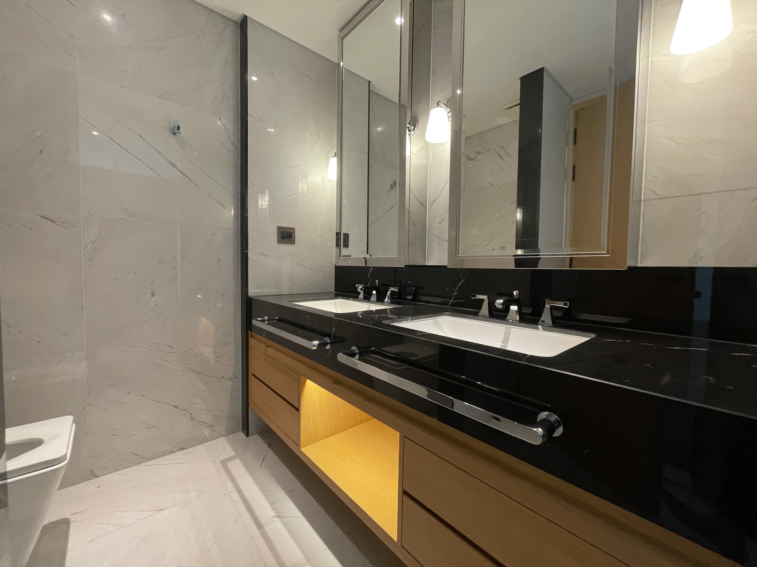 THE ALBANY - THE MOST ADVANCED PROJECT IN THAO DIEN, 3 BEDROOMS, FULLY FITTED image