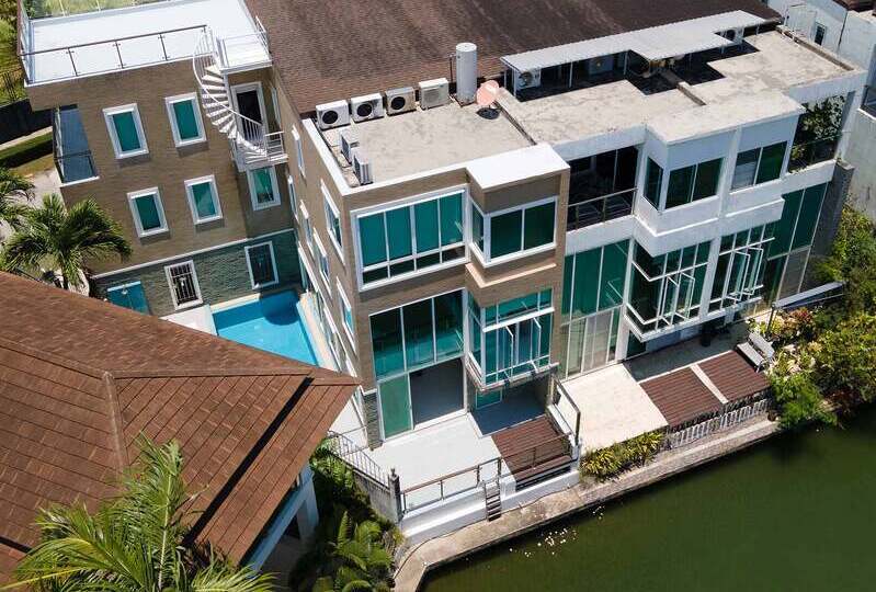 Boat Lagoon Waterside Townhome (SUC-1042)