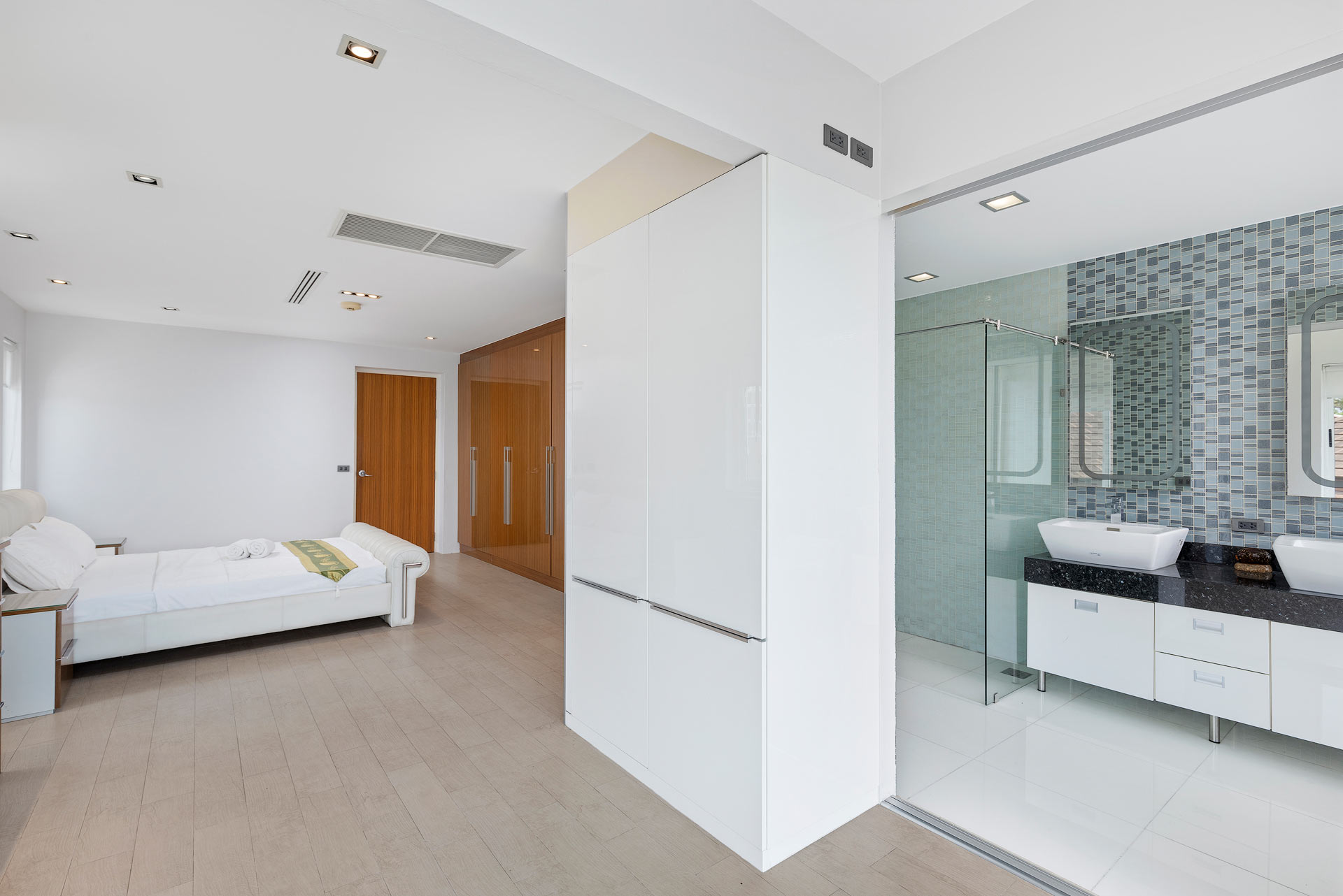 Boat Lagoon Waterside Townhome (SUC-1042) image