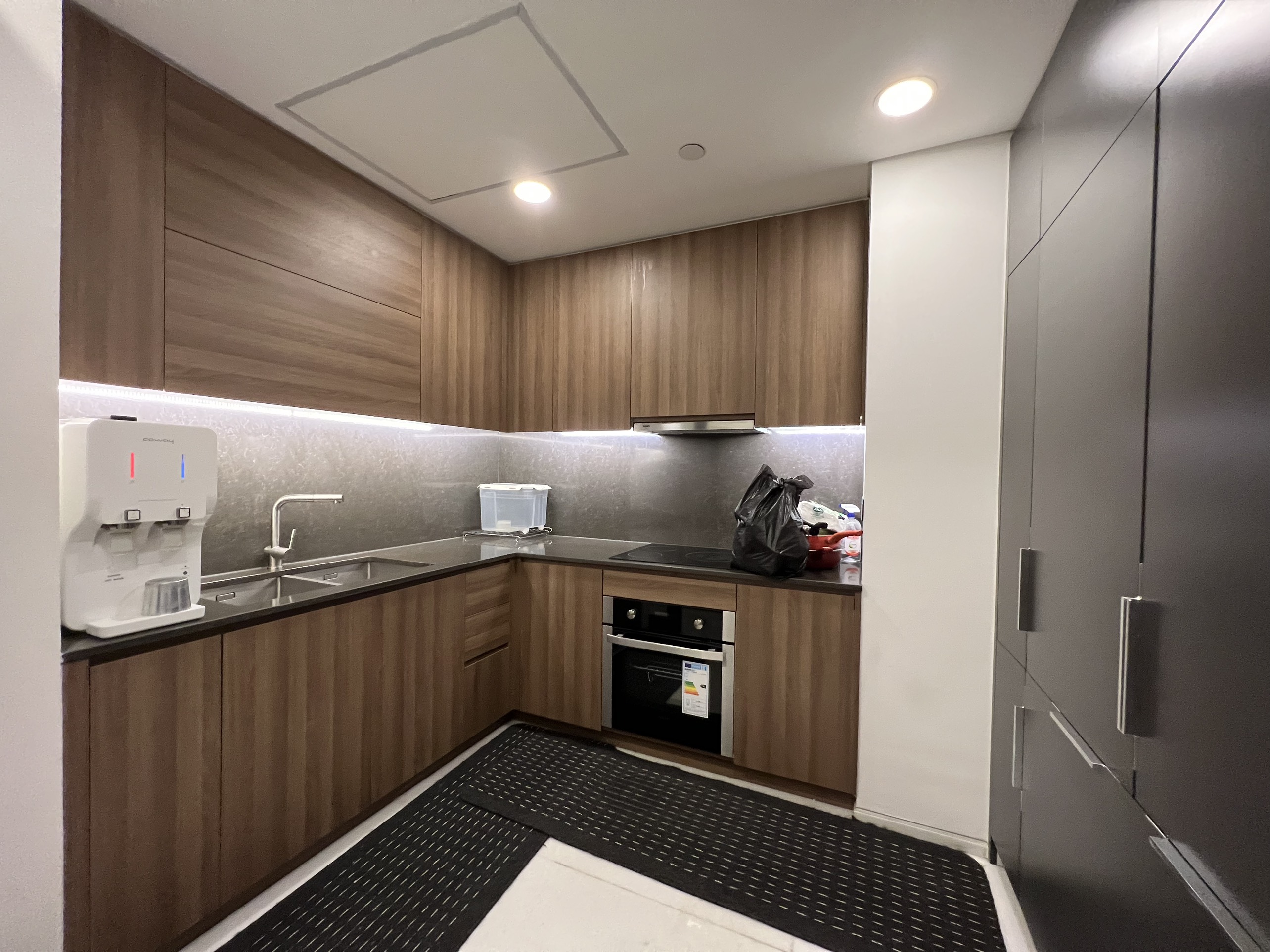 SERENITY SKY VILLAS, 3 BEDROOMS, FULLY LUXURY FURNISHED, NICE VIEW image