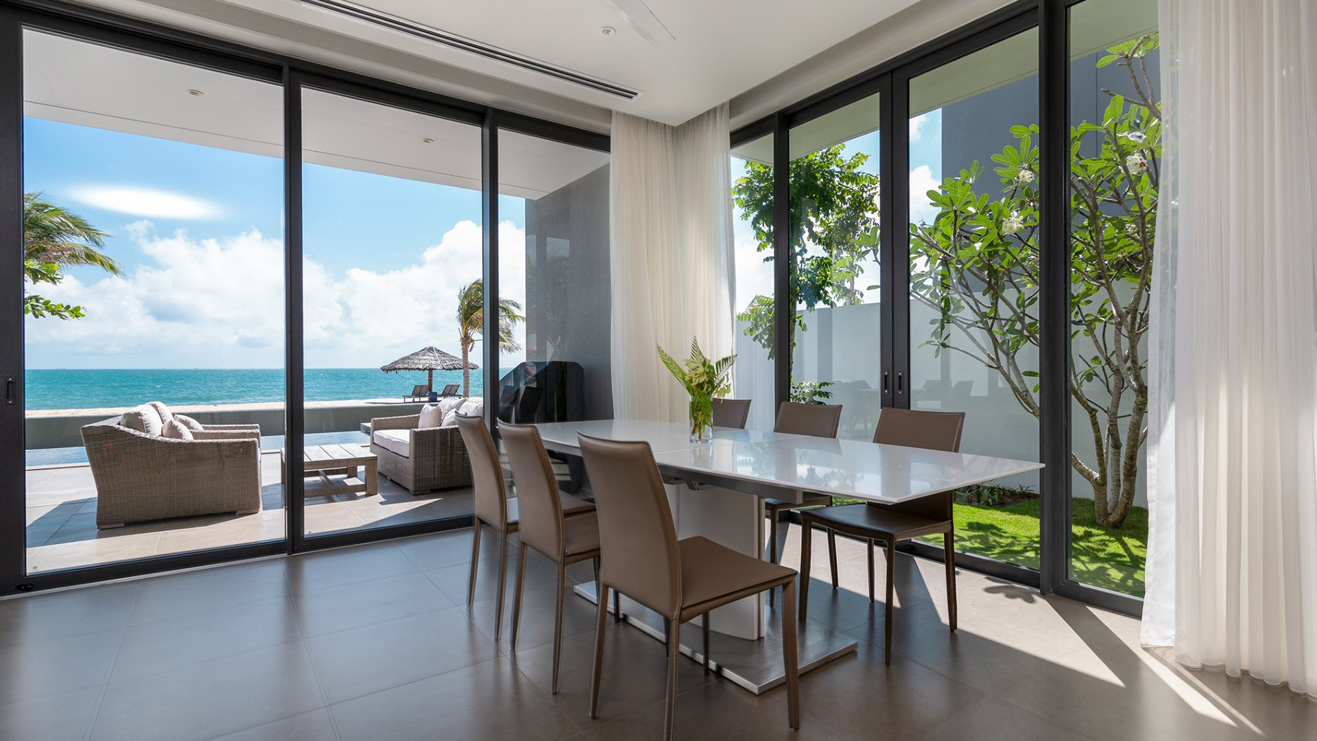 SANCTUARY HOTRAM, YOUR VERY OWN PARADISE, FULLY 5 STAR FURNISHED, HO TRAM BEACH image