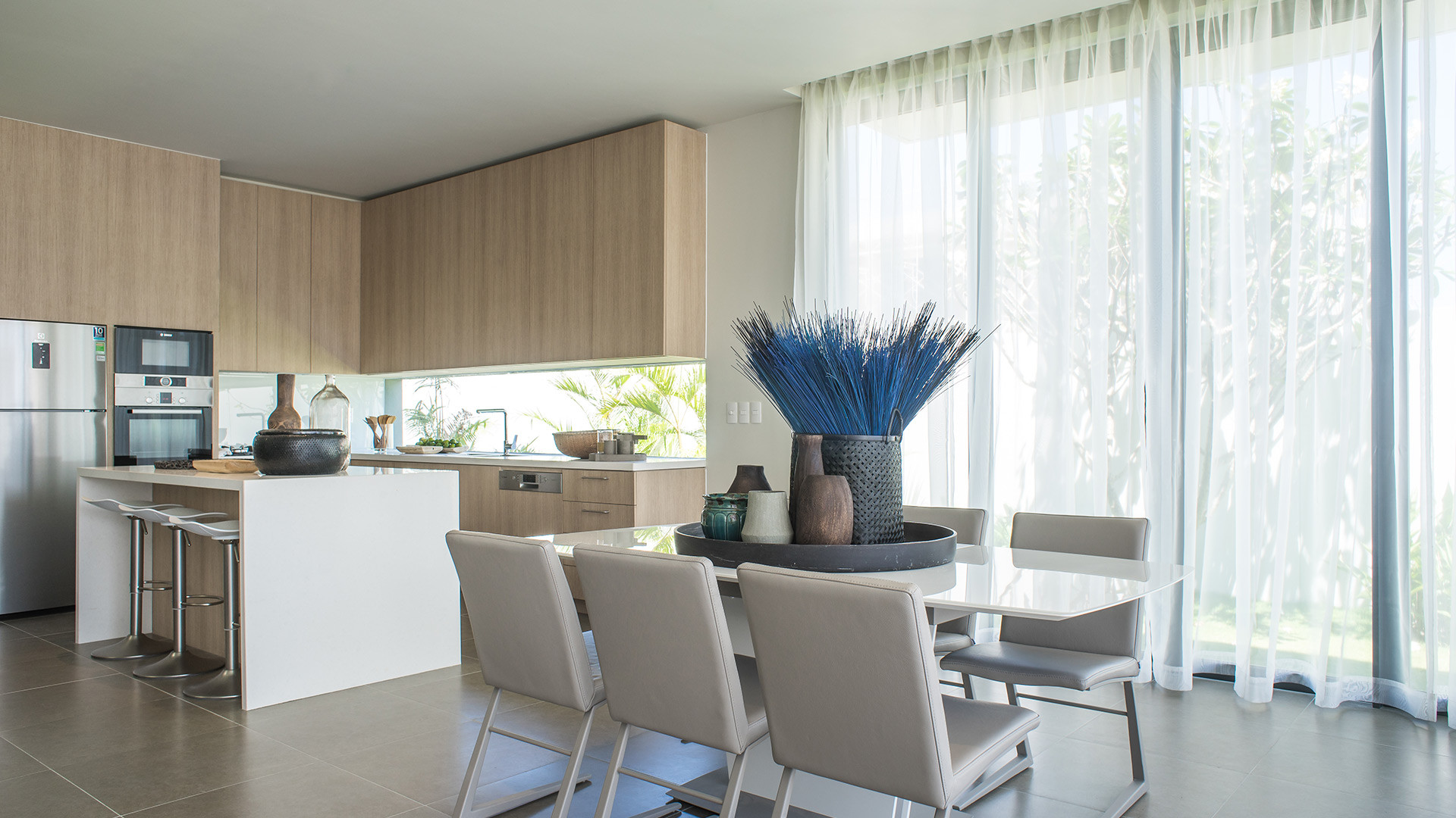 SANCTUARY HOTRAM, YOUR VERY OWN PARADISE, FULLY 5 STAR FURNISHED, HO TRAM BEACH image