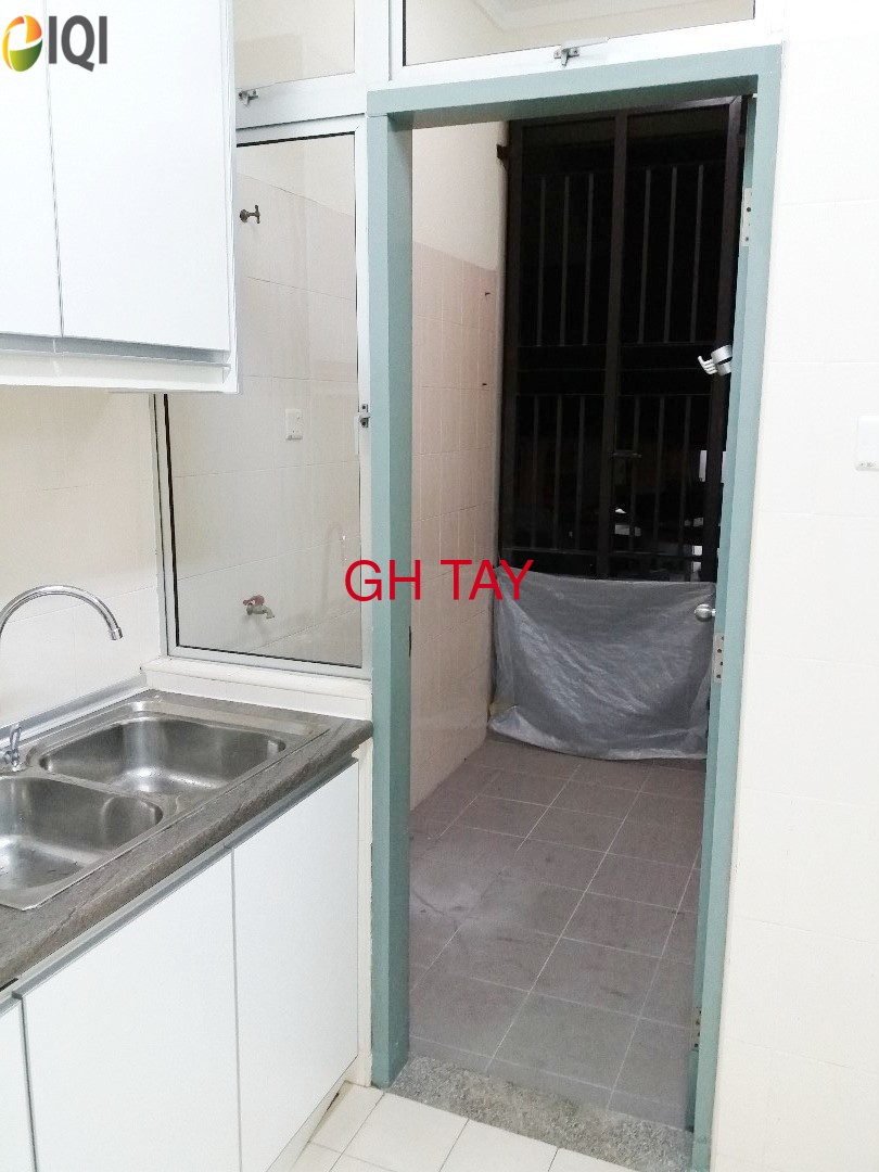 Meranti Terrace Townhouse Anggerik Vanda Kota Kemuning  image