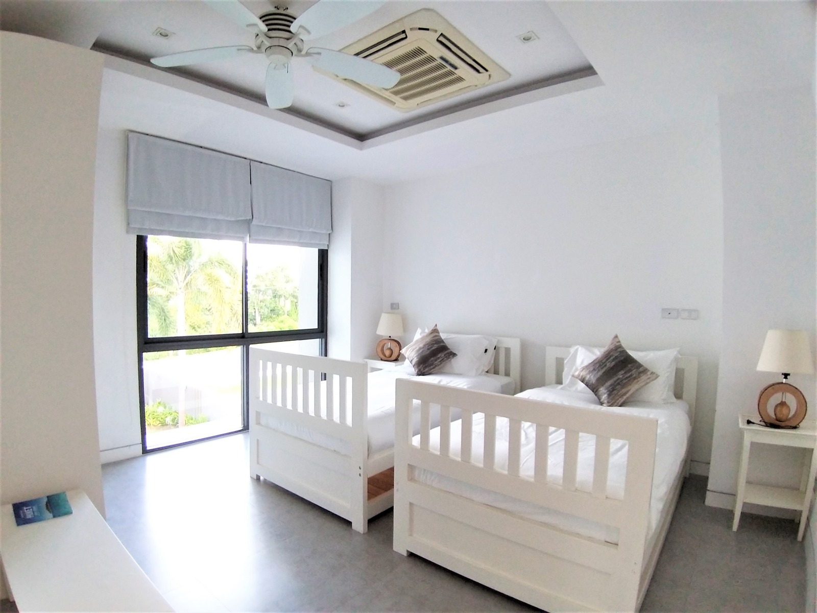 Luxury modern two-storey lake view pool villa in Laguna Homes (SUC-1057) image