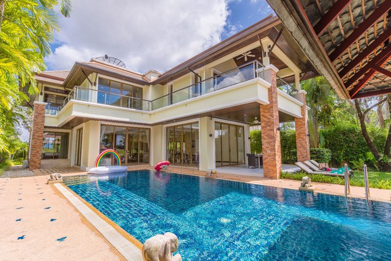 2 Story 5 Bedroom Golf and lake view private pool villa in Laguna Homes (SUC-1058)