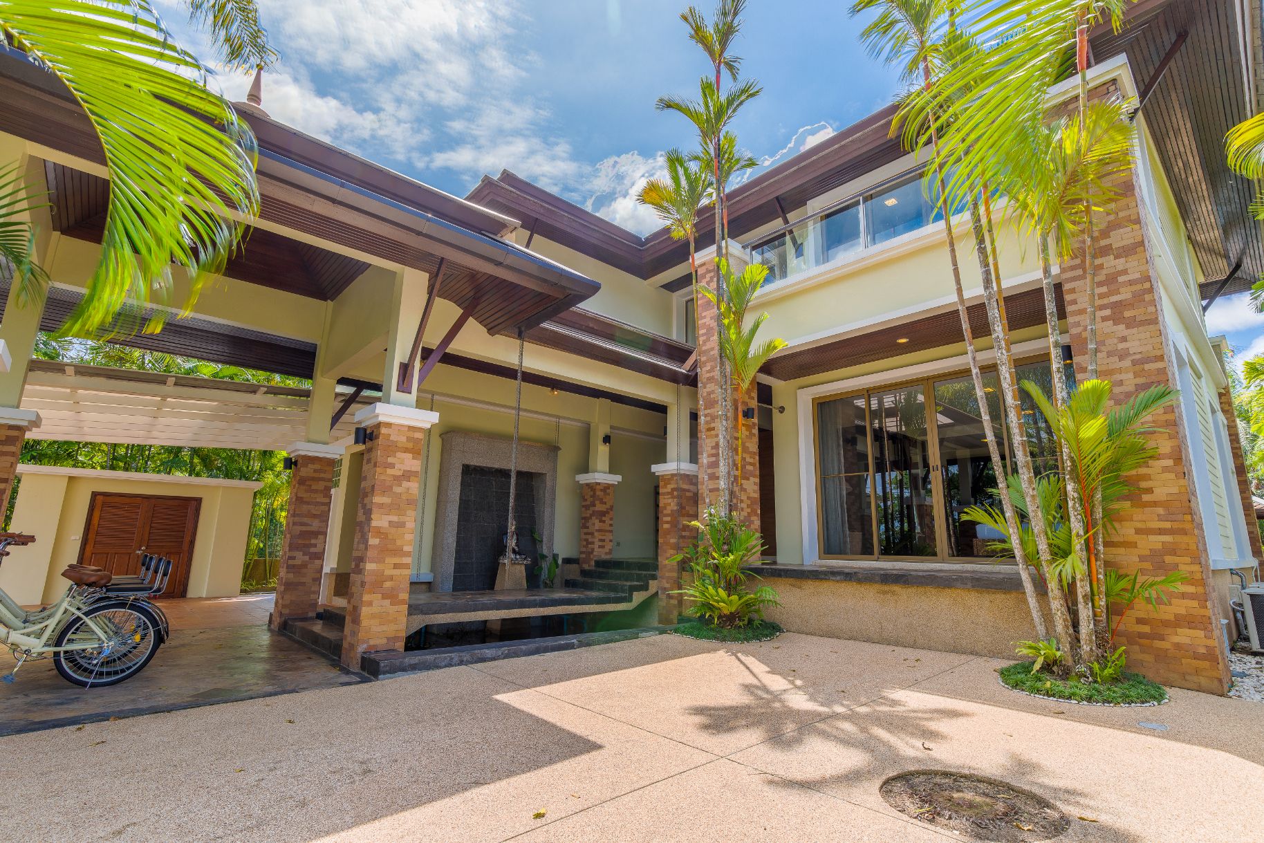 2 Story 5 Bedroom Golf and lake view private pool villa in Laguna Homes (SUC-1058) image