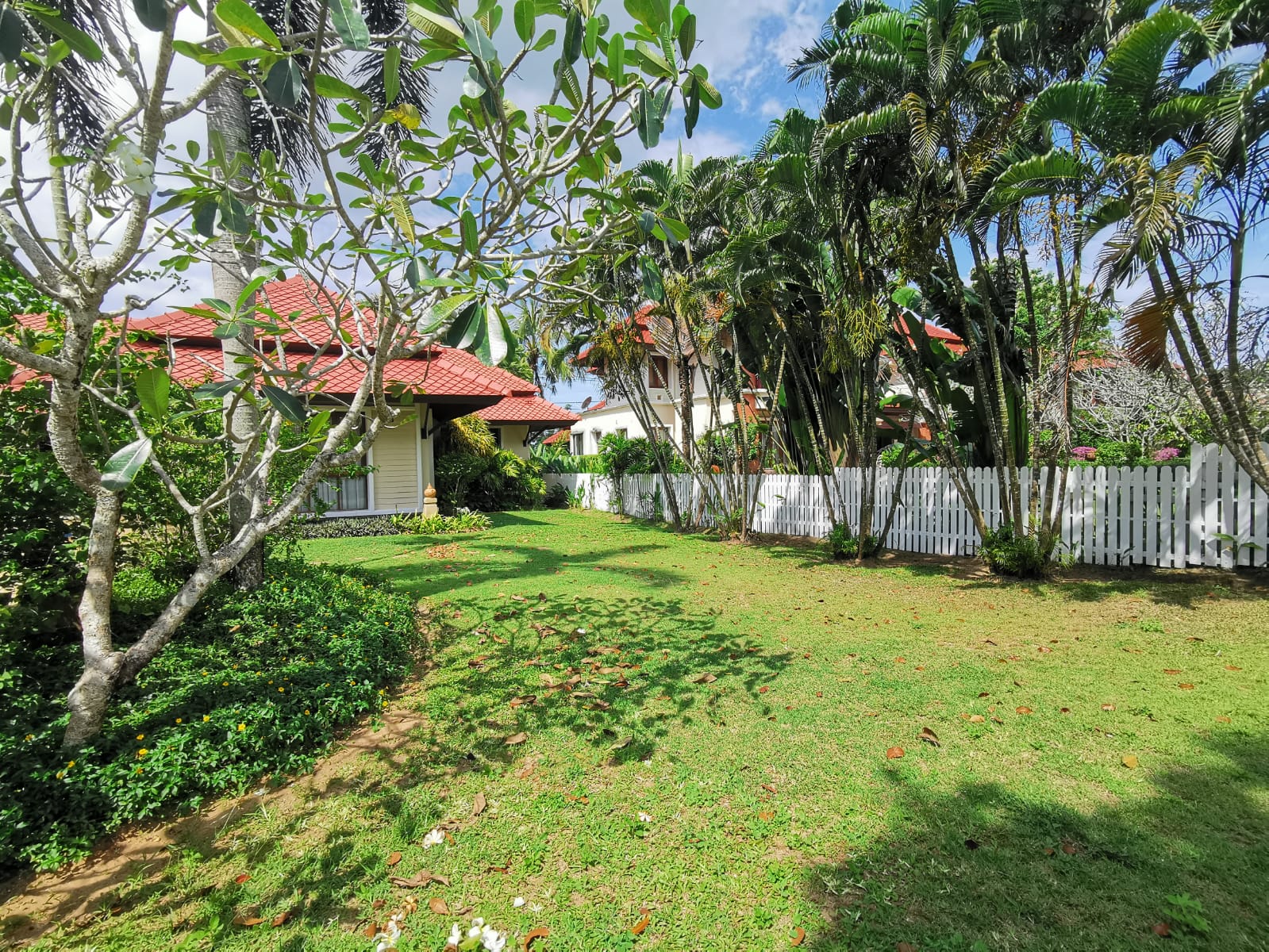 3-bedroom ensuites Pool villa in Laguna Homes (SUC-1061) image