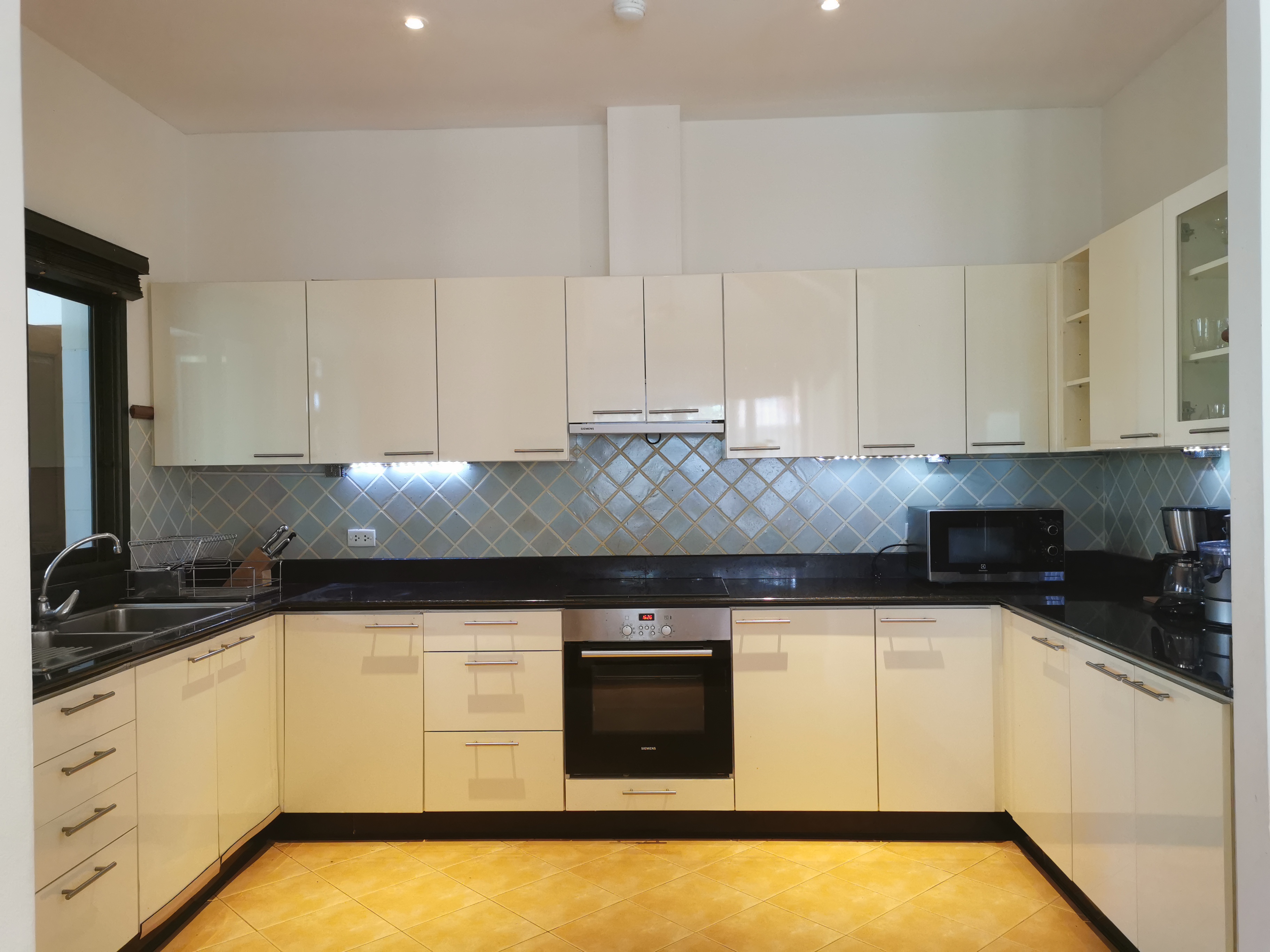 3-bedroom ensuites Pool villa in Laguna Homes (SUC-1061) image