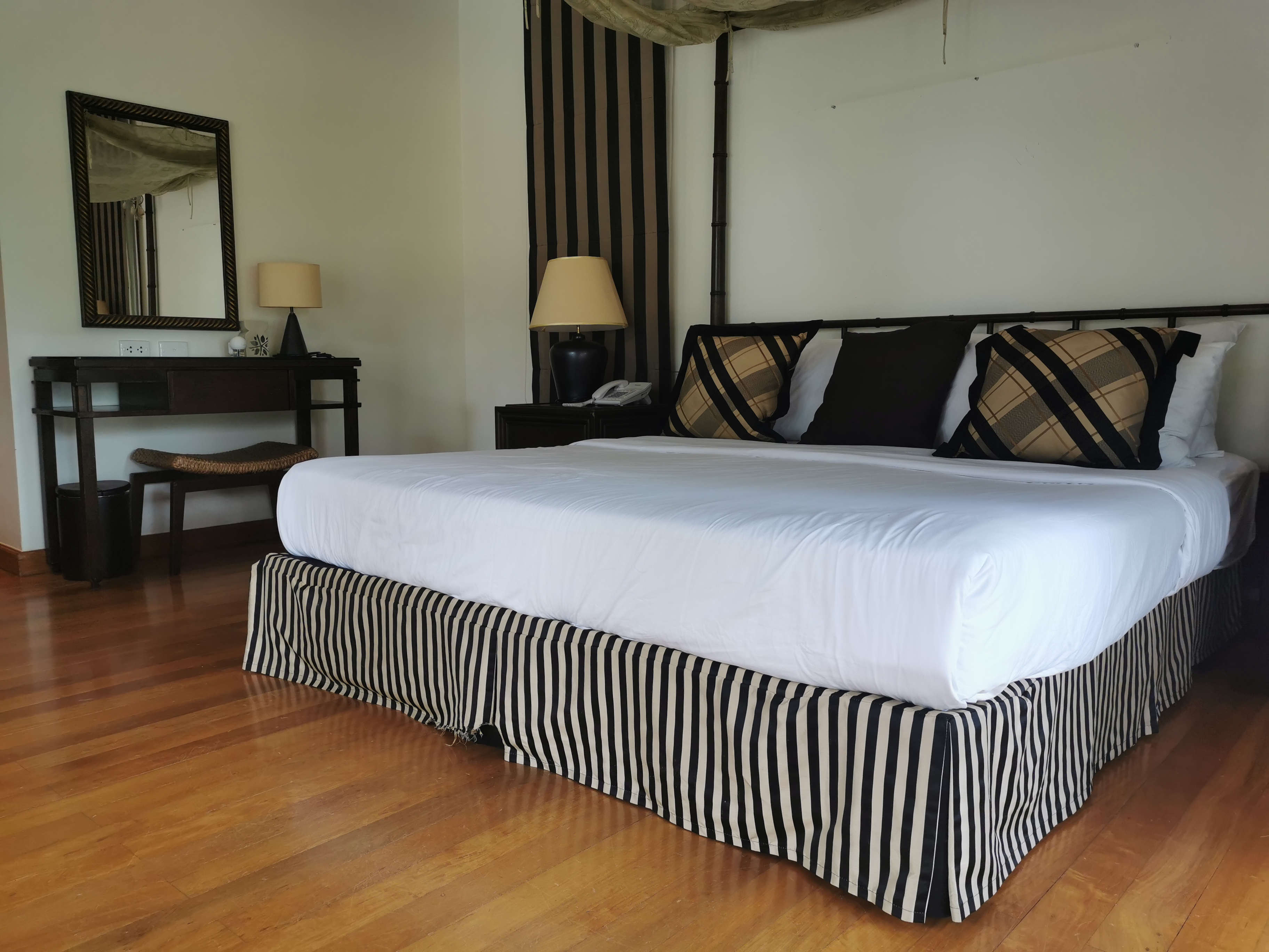 3-bedroom ensuites Pool villa in Laguna Homes (SUC-1061) image