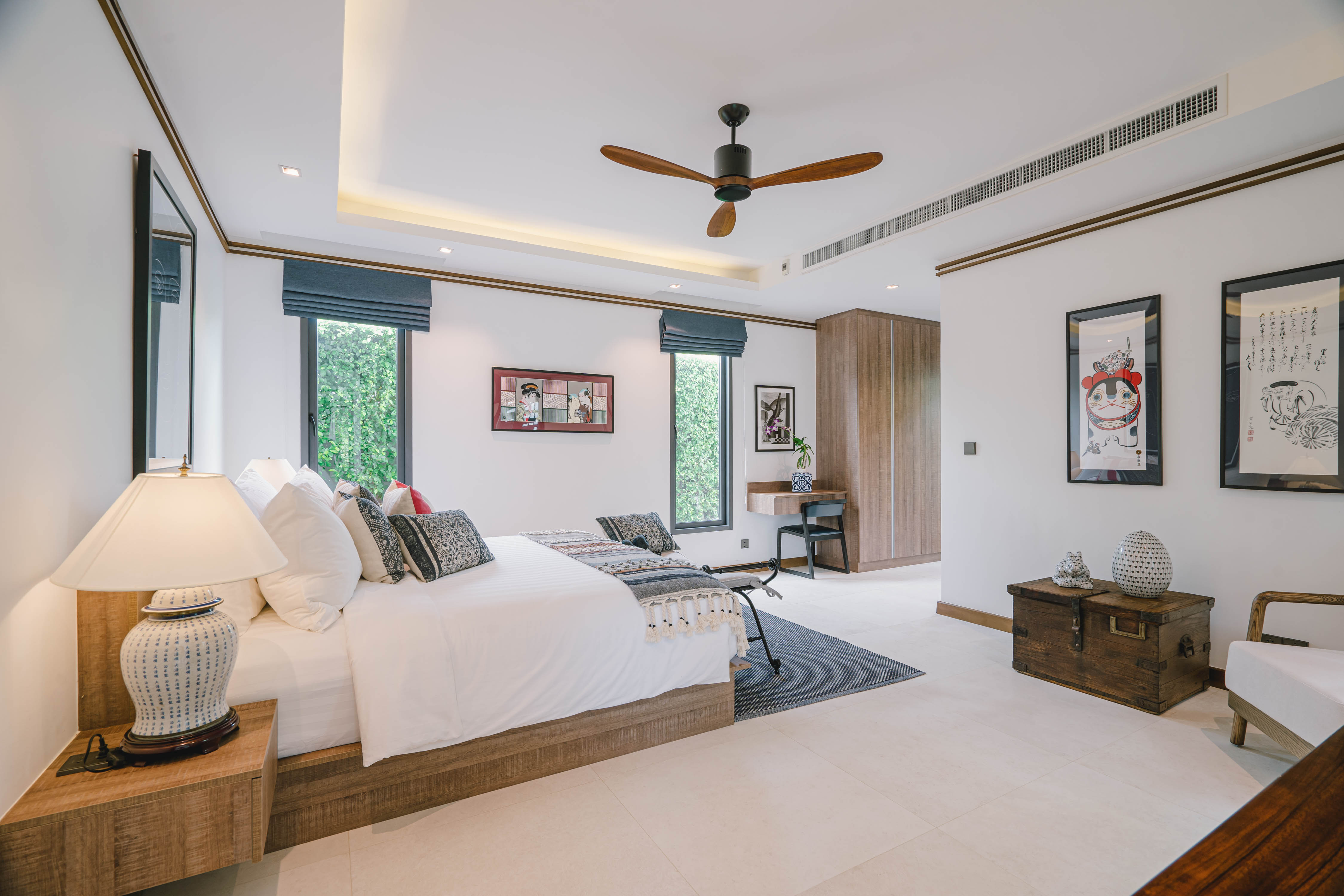 Outstanding, contemporary lakeview 4-Bedrooms pool villa (SUC-1064) image