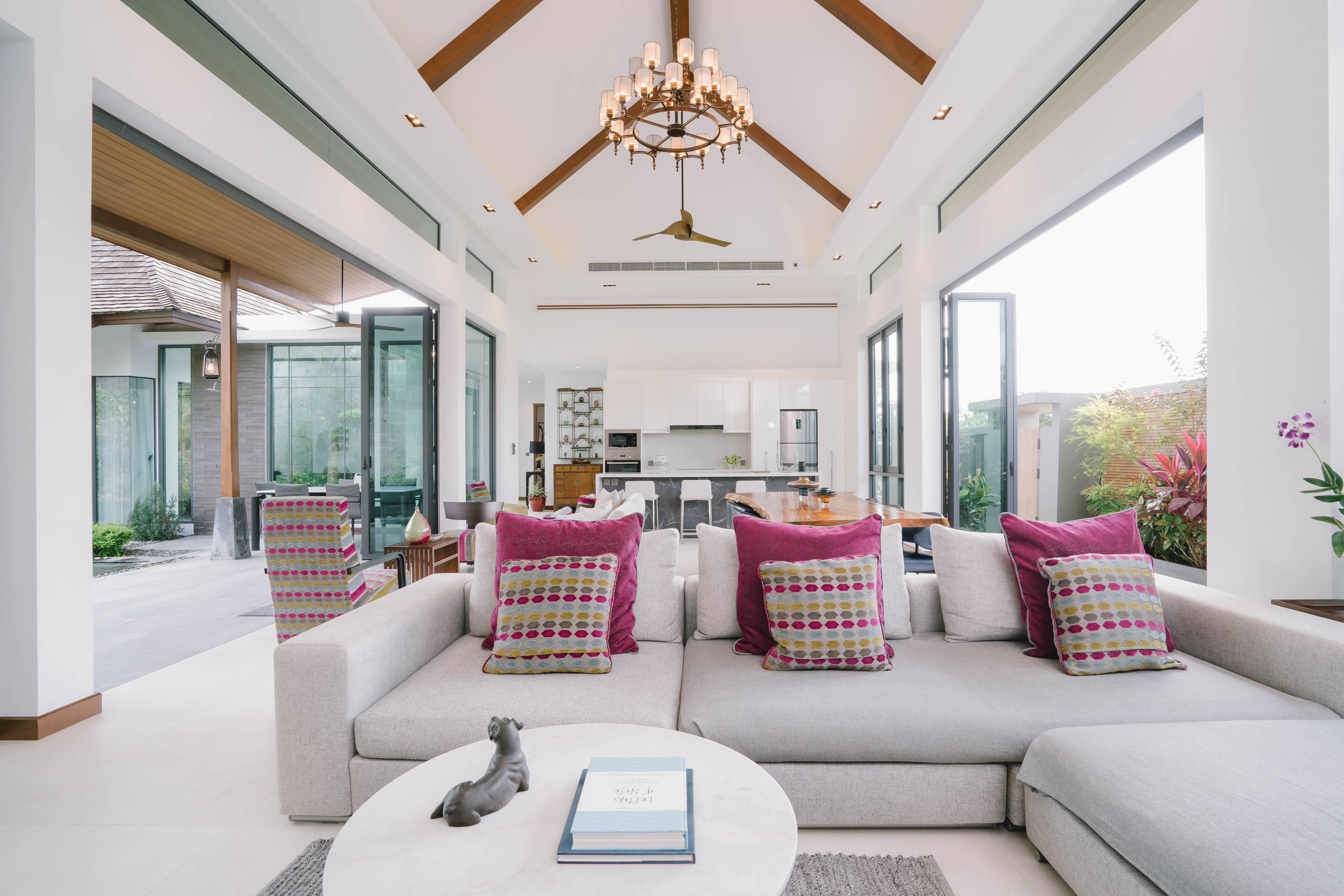 Outstanding, contemporary lakeview 4-Bedrooms pool villa (SUC-1064) image