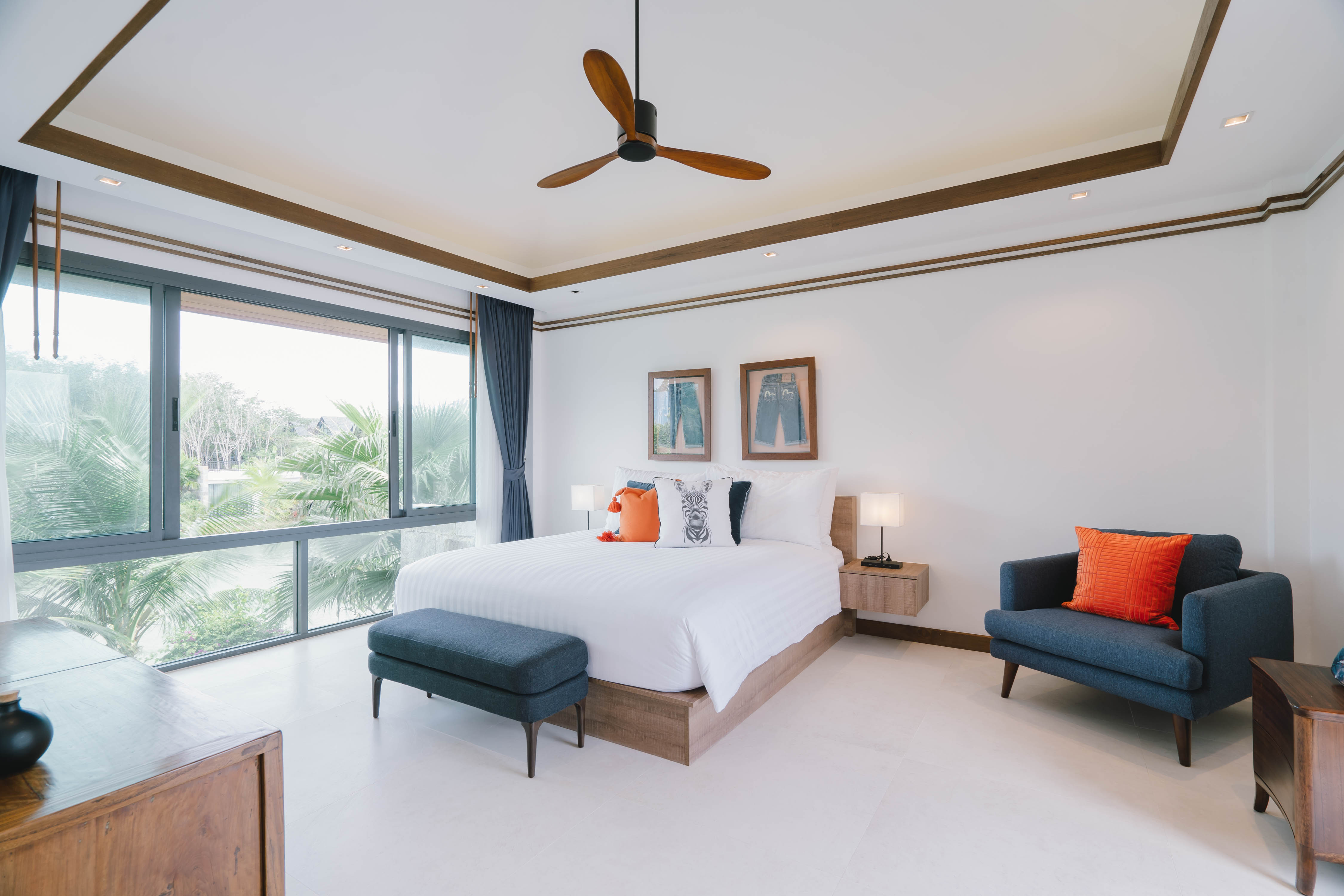 Outstanding, contemporary lakeview 4-Bedrooms pool villa (SUC-1064) image