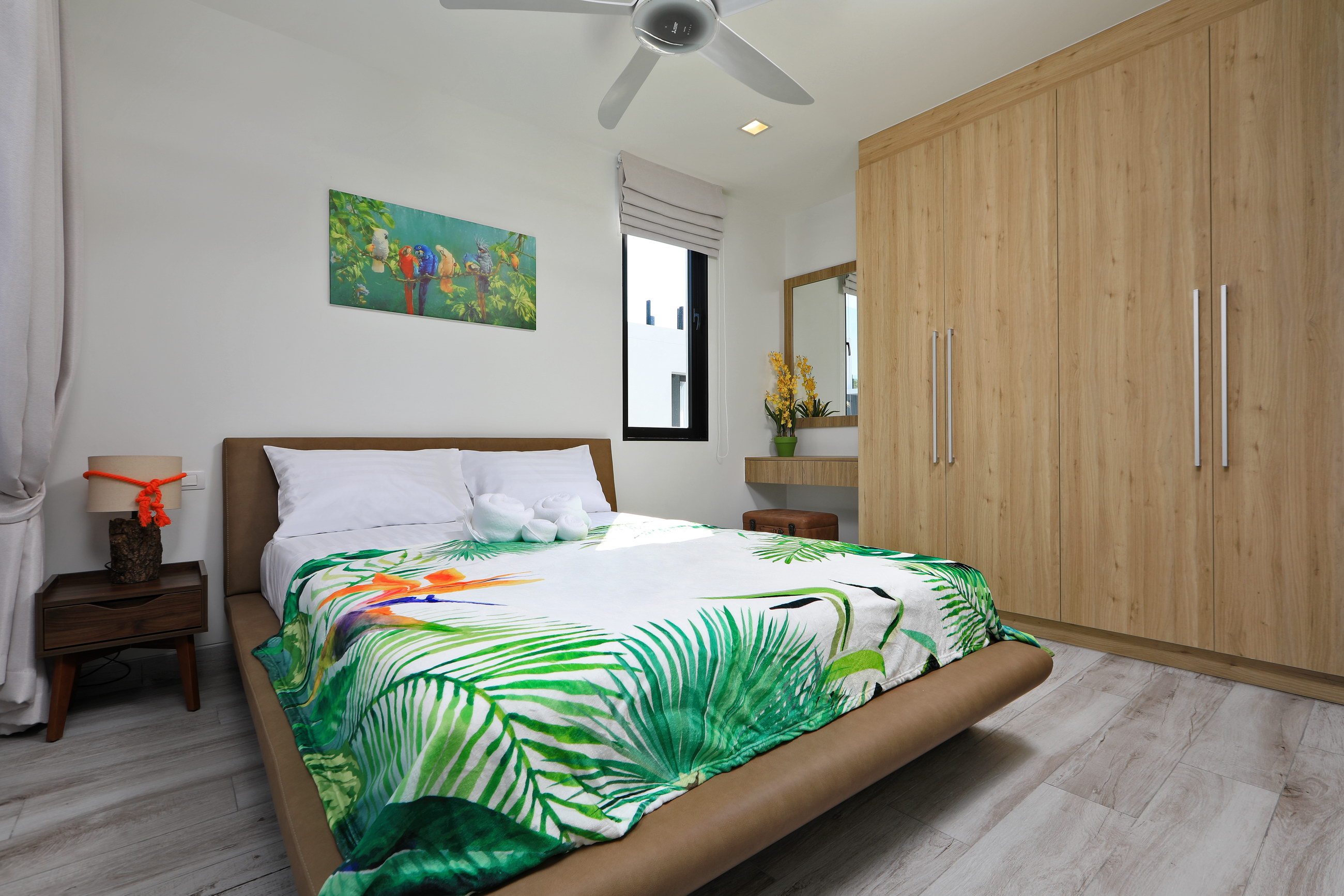 3 Bedroom 3-storey townhouse in Laguna Park (SUC-1067) image