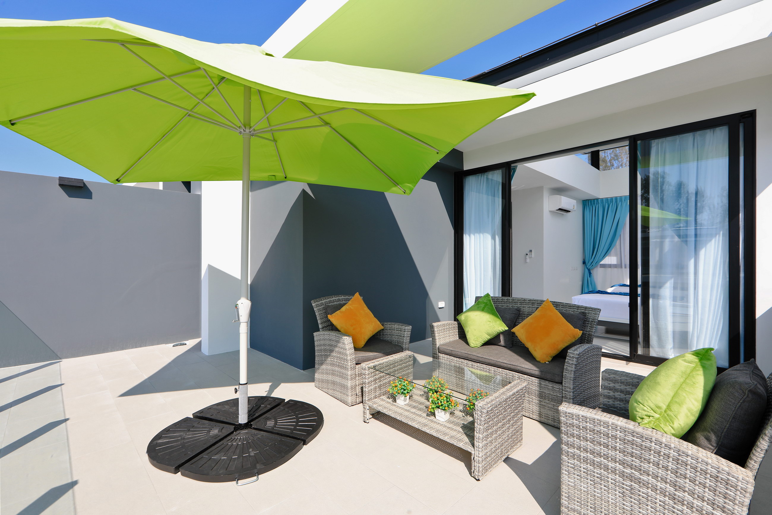 3 Bedroom 3-storey townhouse in Laguna Park (SUC-1067) image