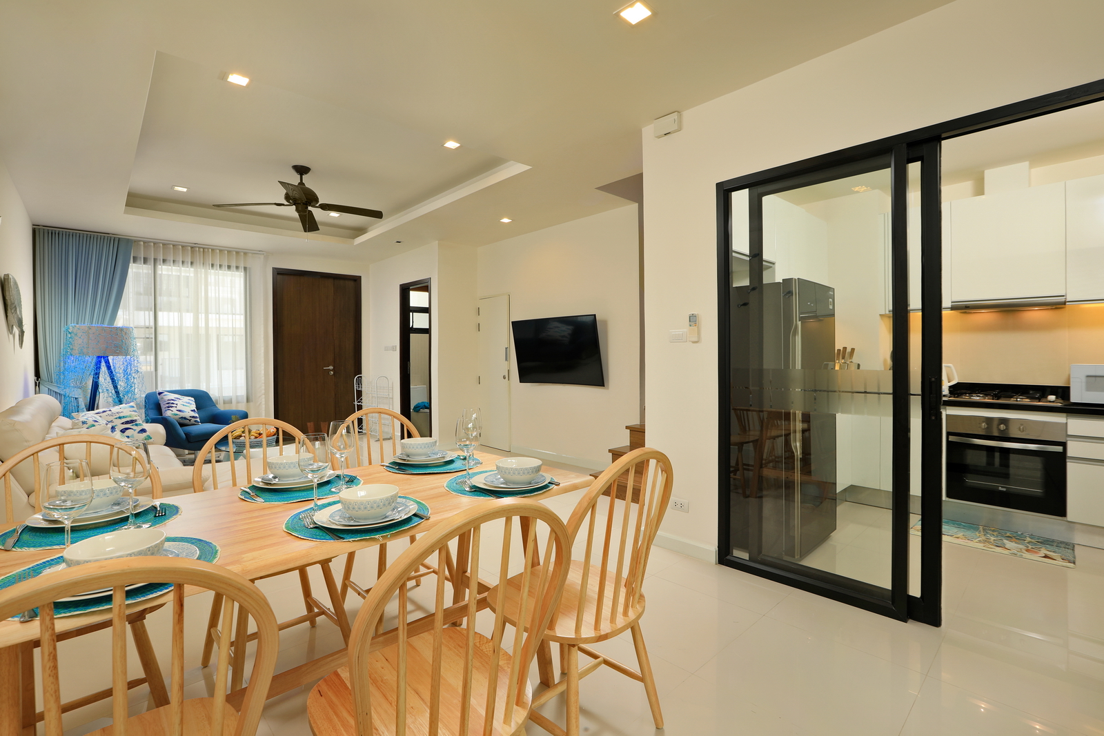 Modern style 3 Bedroom townhouse in Laguna Park 2 (SUC-1069) image