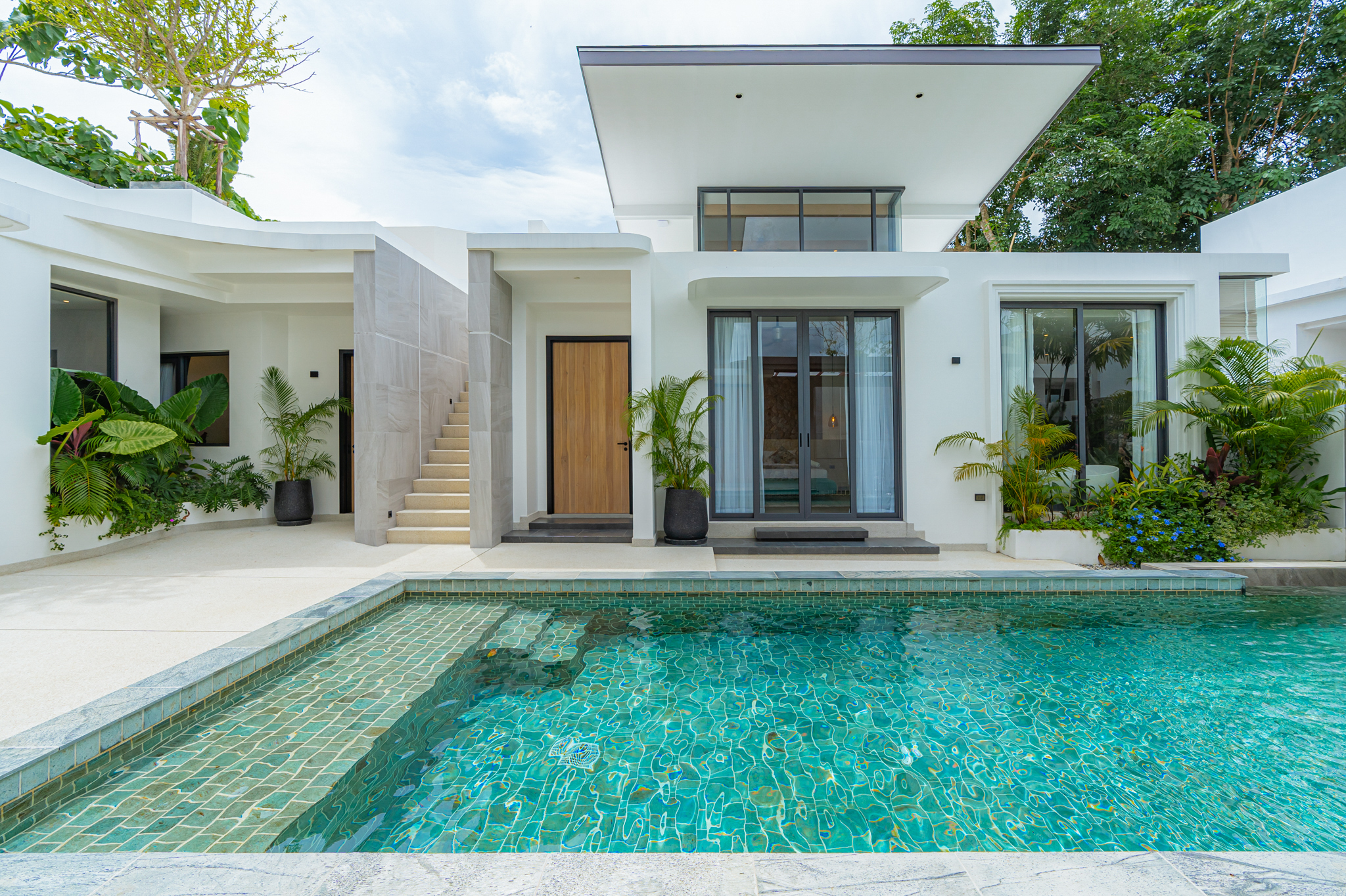 Modern​ Tropical​ Style 3 bedrooms ensuite bathroom pool villa (SUP-1082) image