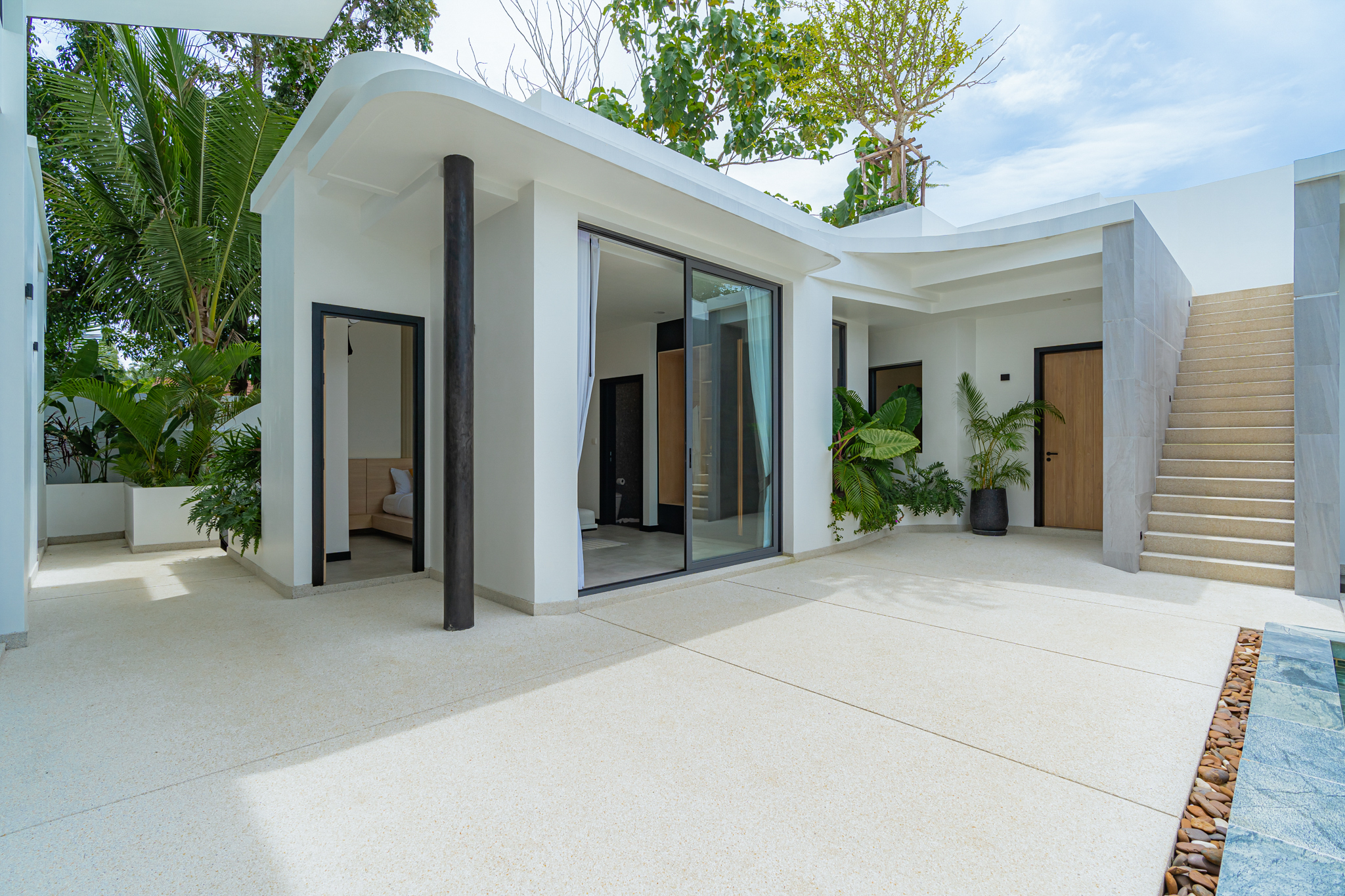 Modern​ Tropical​ Style 3 bedrooms ensuite bathroom pool villa (SUP-1082) image