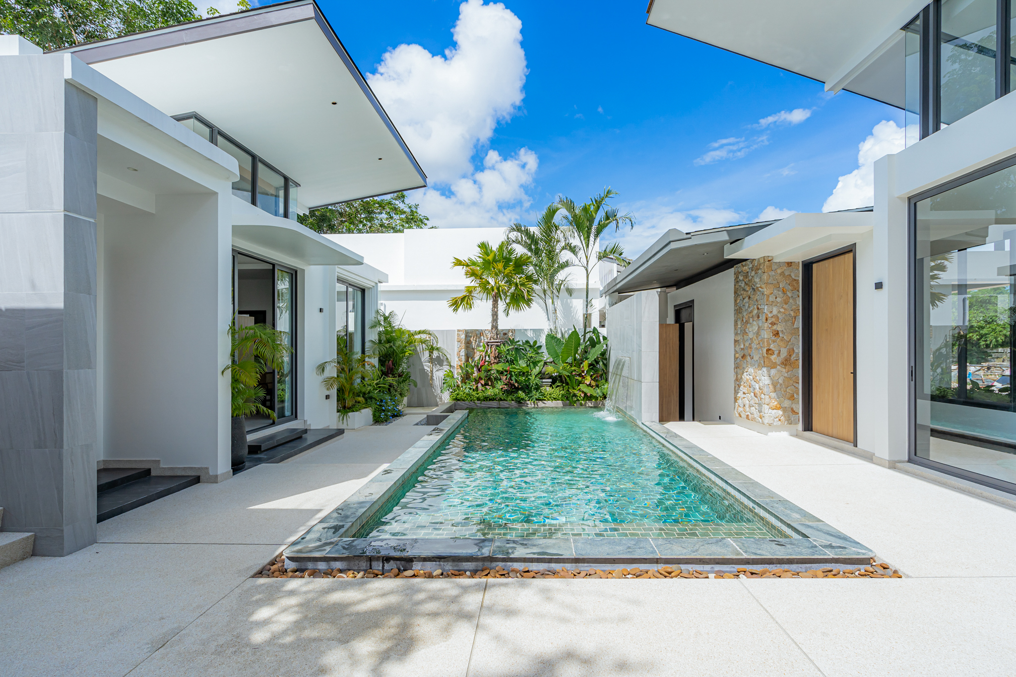 Modern​ Tropical​ Style 3 bedrooms ensuite bathroom pool villa (SUP-1082) image