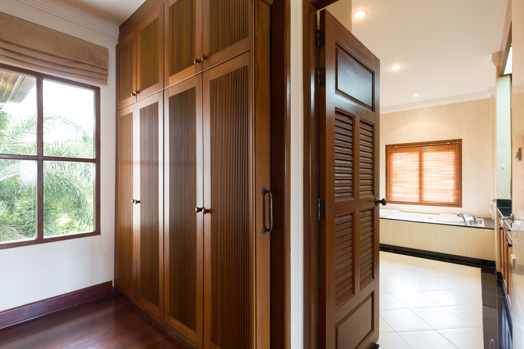 6 BEDROOM VILLA IN LAKEWOOD HILLS LAYAN (SUC-1088) image