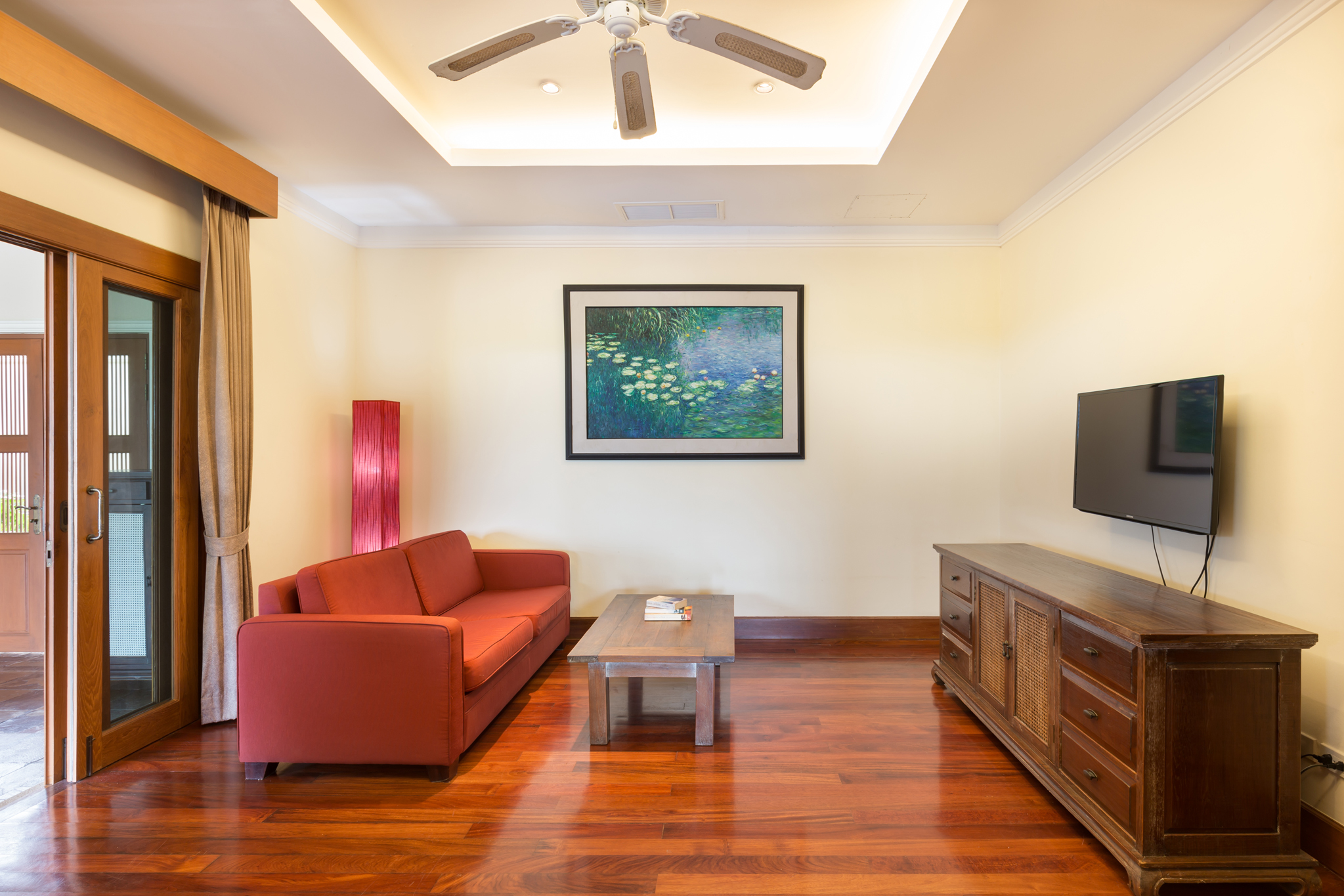 6 BEDROOM VILLA IN LAKEWOOD HILLS LAYAN (SUC-1088) image